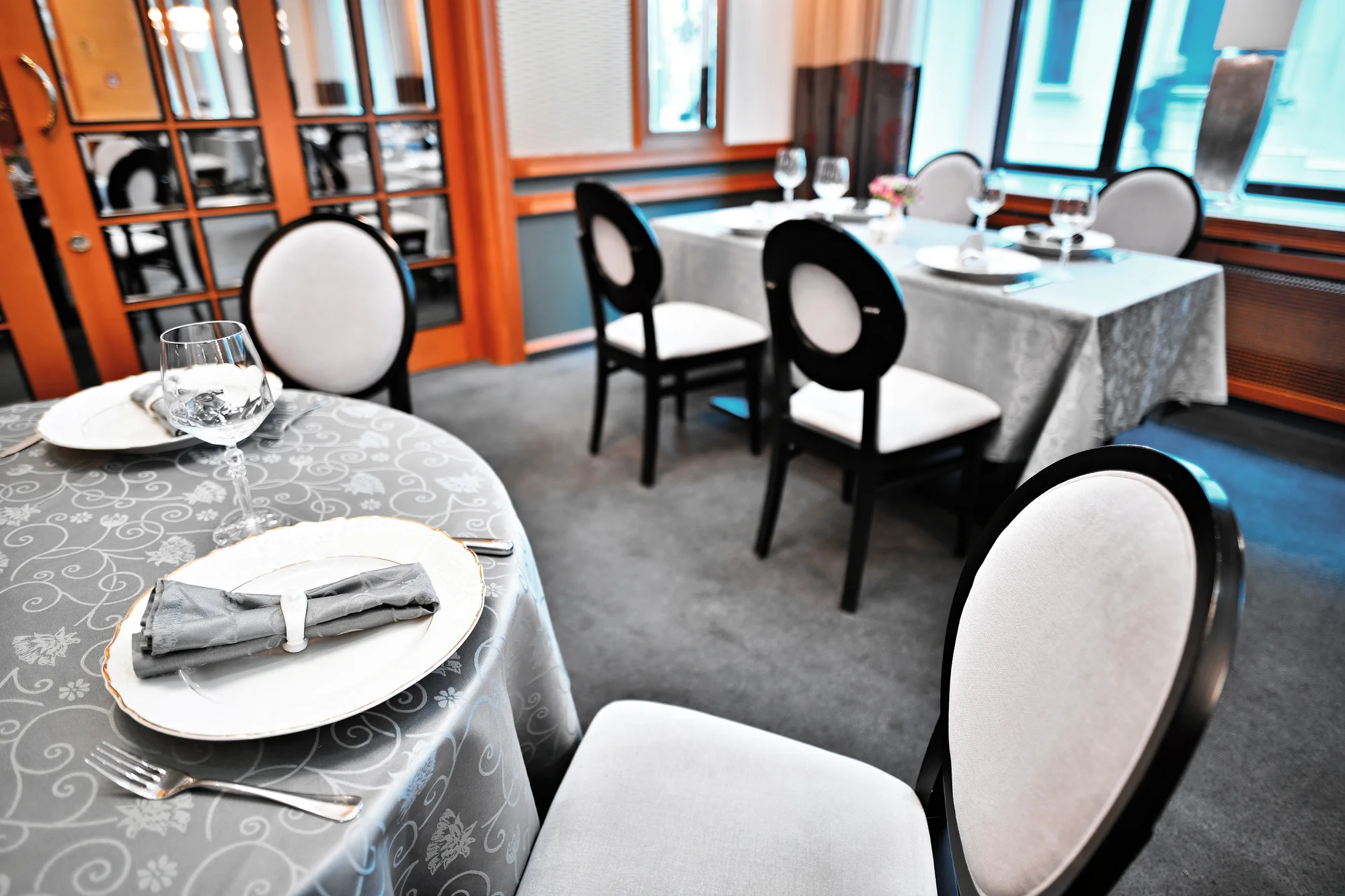 3–5chod. menu dle výběru pro 2 v Grandhotelu Bohemia: konfitované kachní prso, pstruh i dort