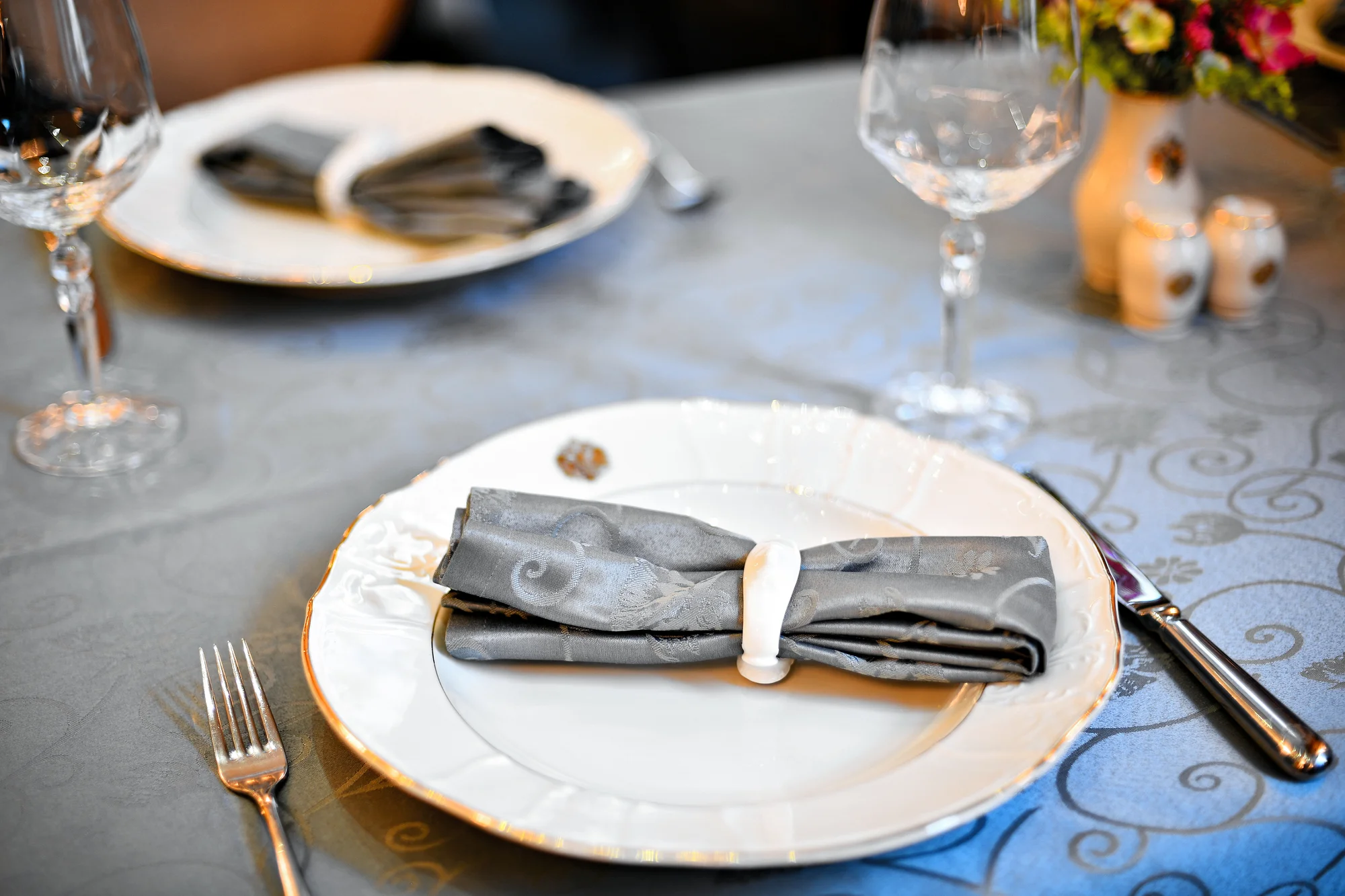 3–5chod. menu dle výběru pro 2 v Grandhotelu Bohemia: konfitované kachní prso, pstruh i dort