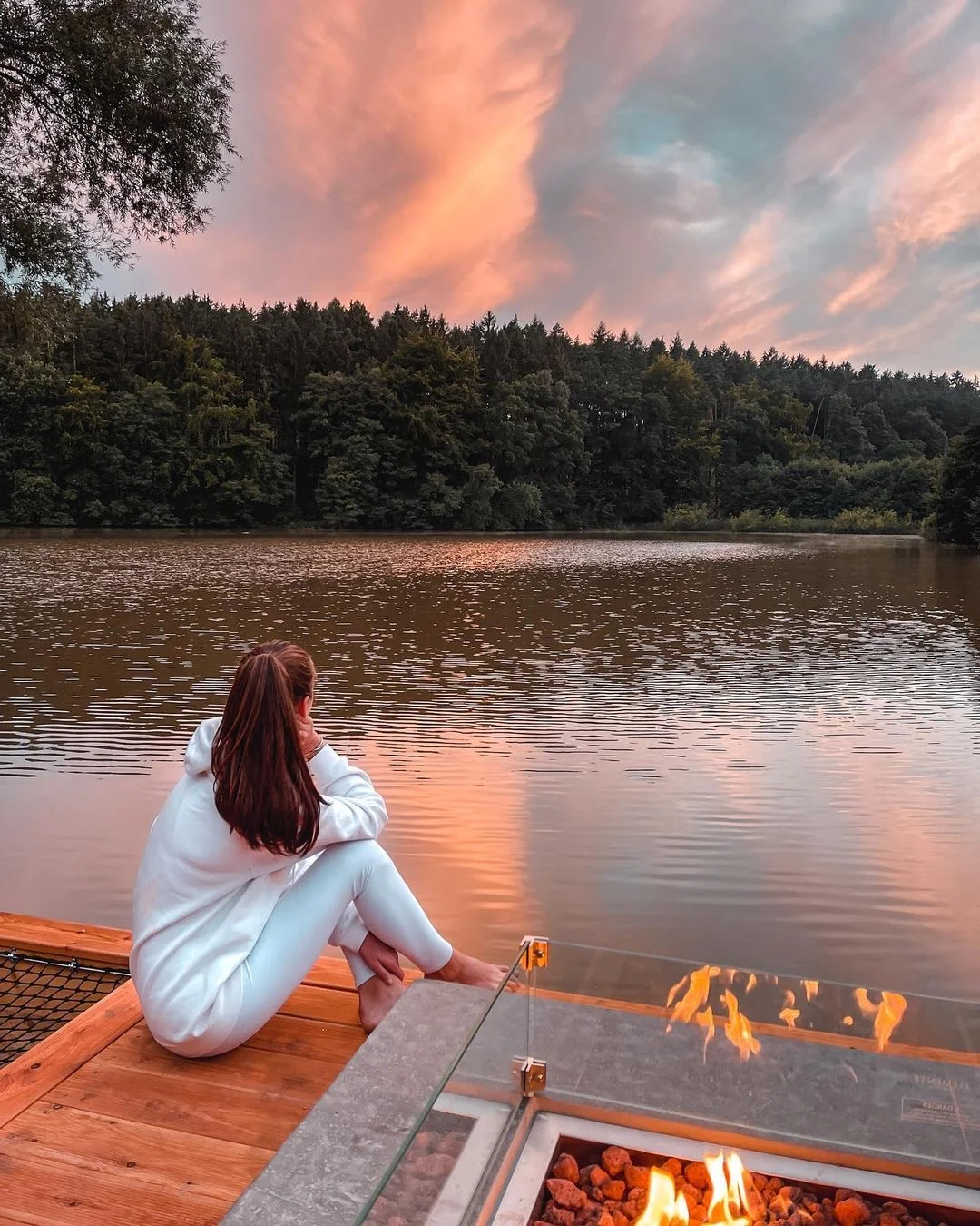 Kouzelný Lakehouse Amálka s neomezenou saunou, vířivkou i snídaňovým košem, možnost rybaření