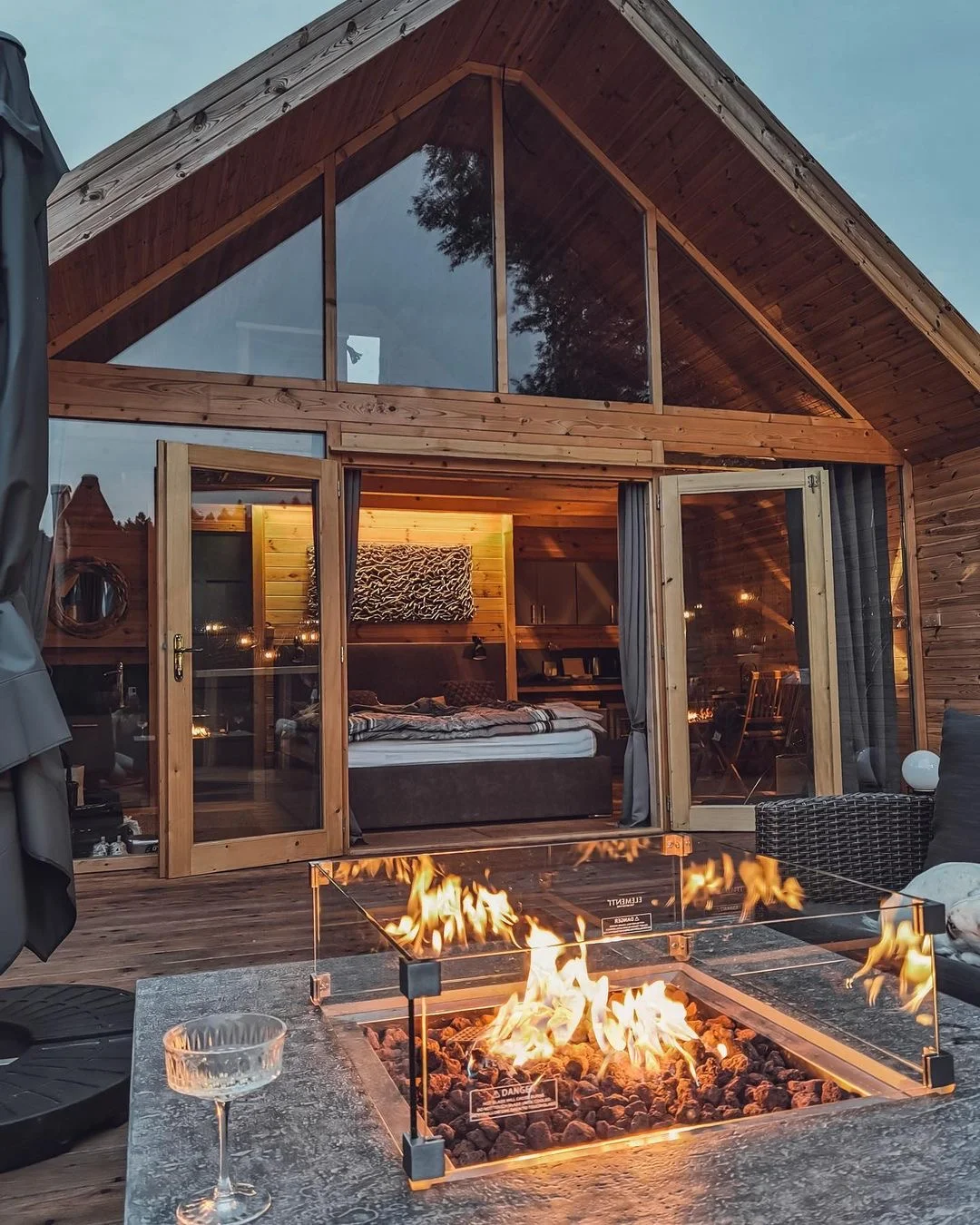 Kouzelný Lakehouse Amálka s neomezenou saunou, vířivkou i snídaňovým košem