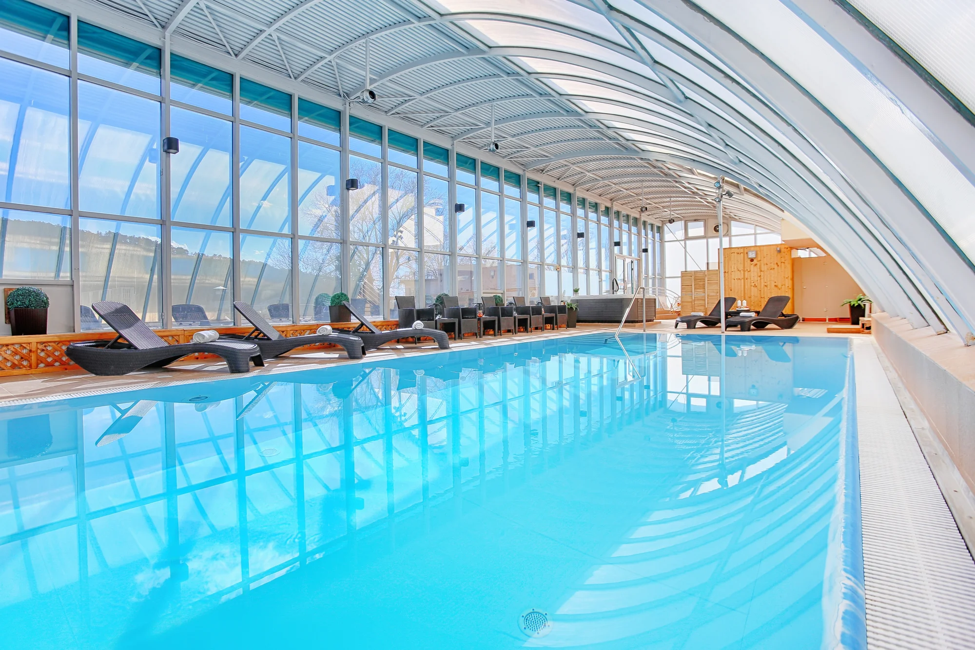 Relaxační pobyt na nábřeží v Piešťanech: polopenze, bazén, wellness i masáž