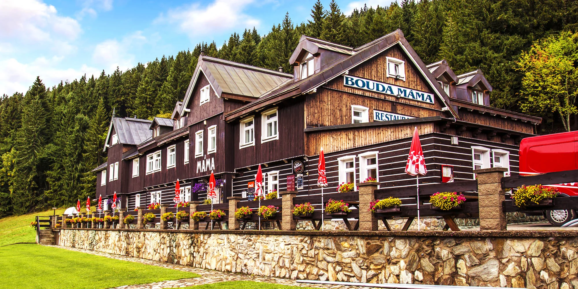 Relaxační pobyt ve vyhlášeném hotelu Bouda Máma s wellness, polopenzí a aktivitami
