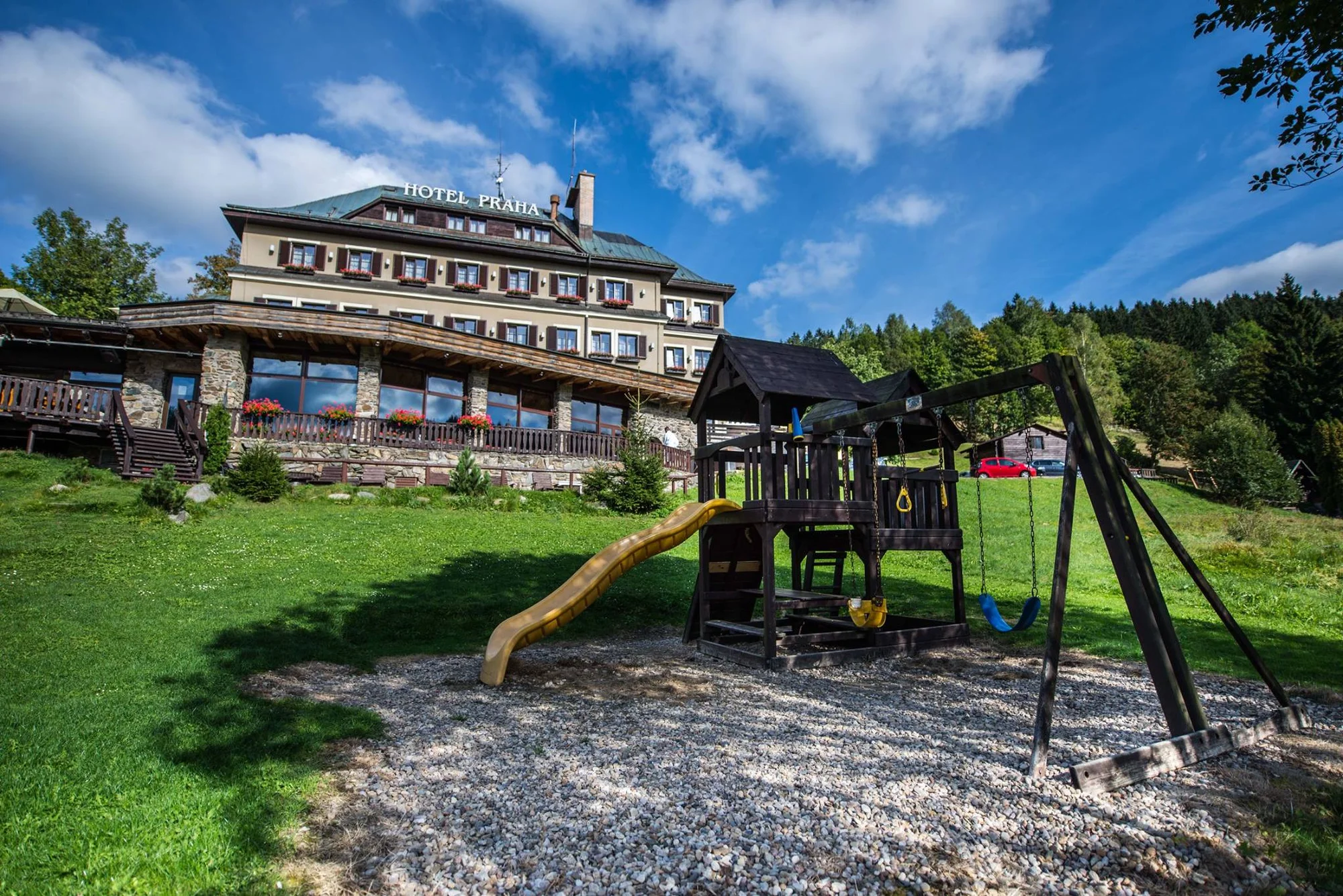 Dovolená v centru Špindlerova Mlýna: polopenze a neomezený relax ve wellness