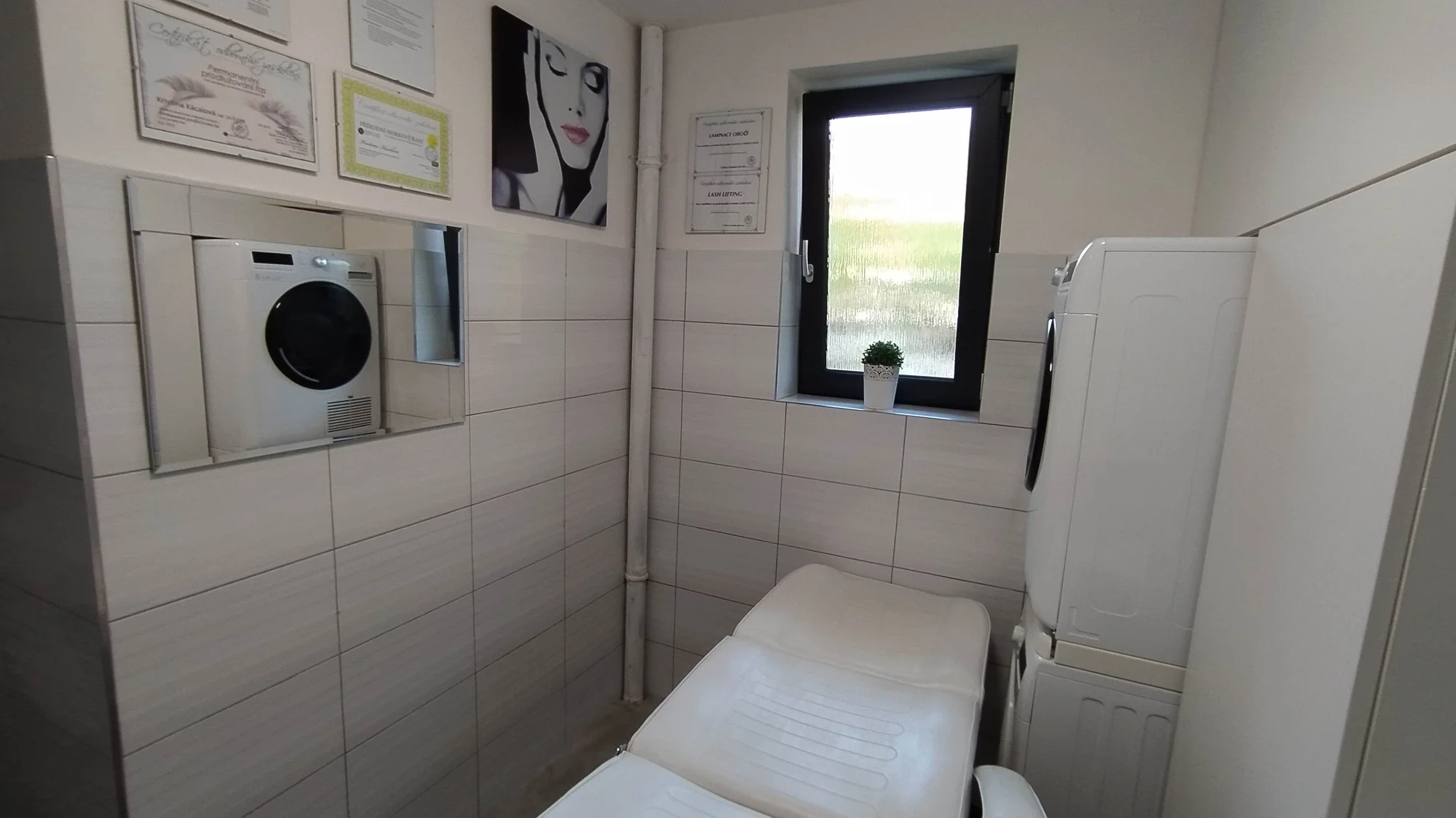 Pro perfektní vzhled: lash lifting či prodloužení řas i laminace a barvení obočí