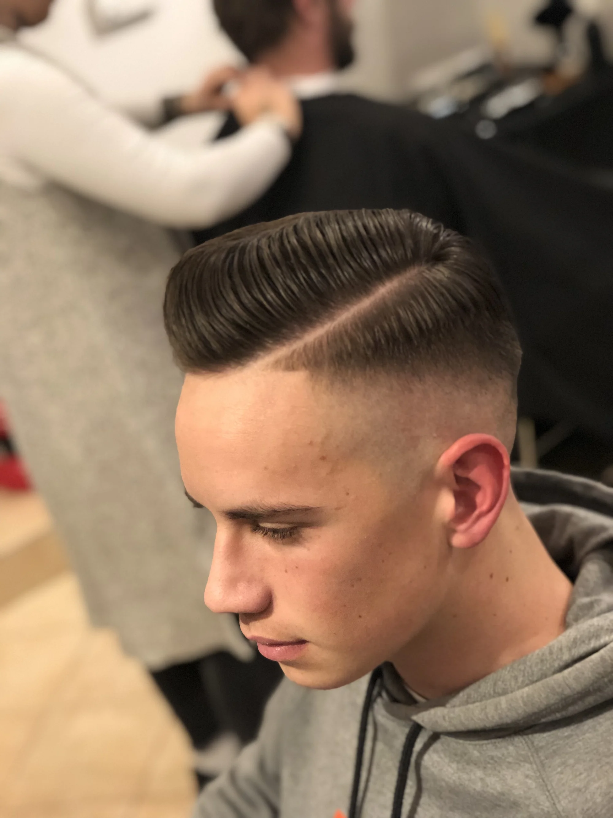 Precizní pánský střih a úprava vousů od profesionálních stylistů