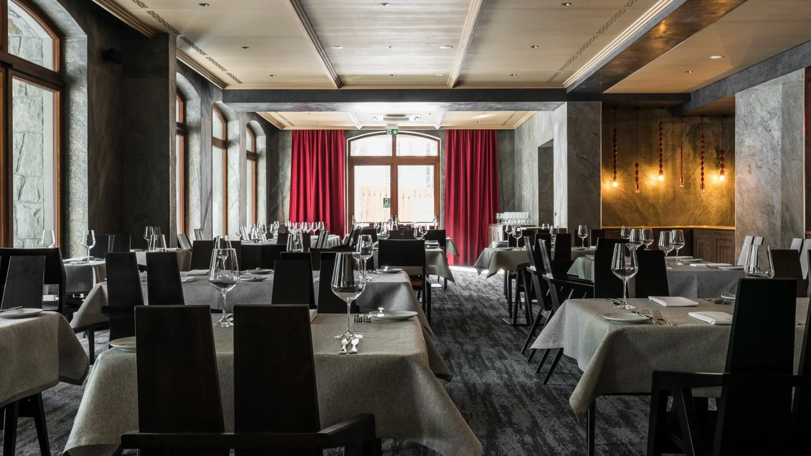Luxusní 5* hotel v centru Zakopaného: snídaně, neomezený wellness i možnost masáže