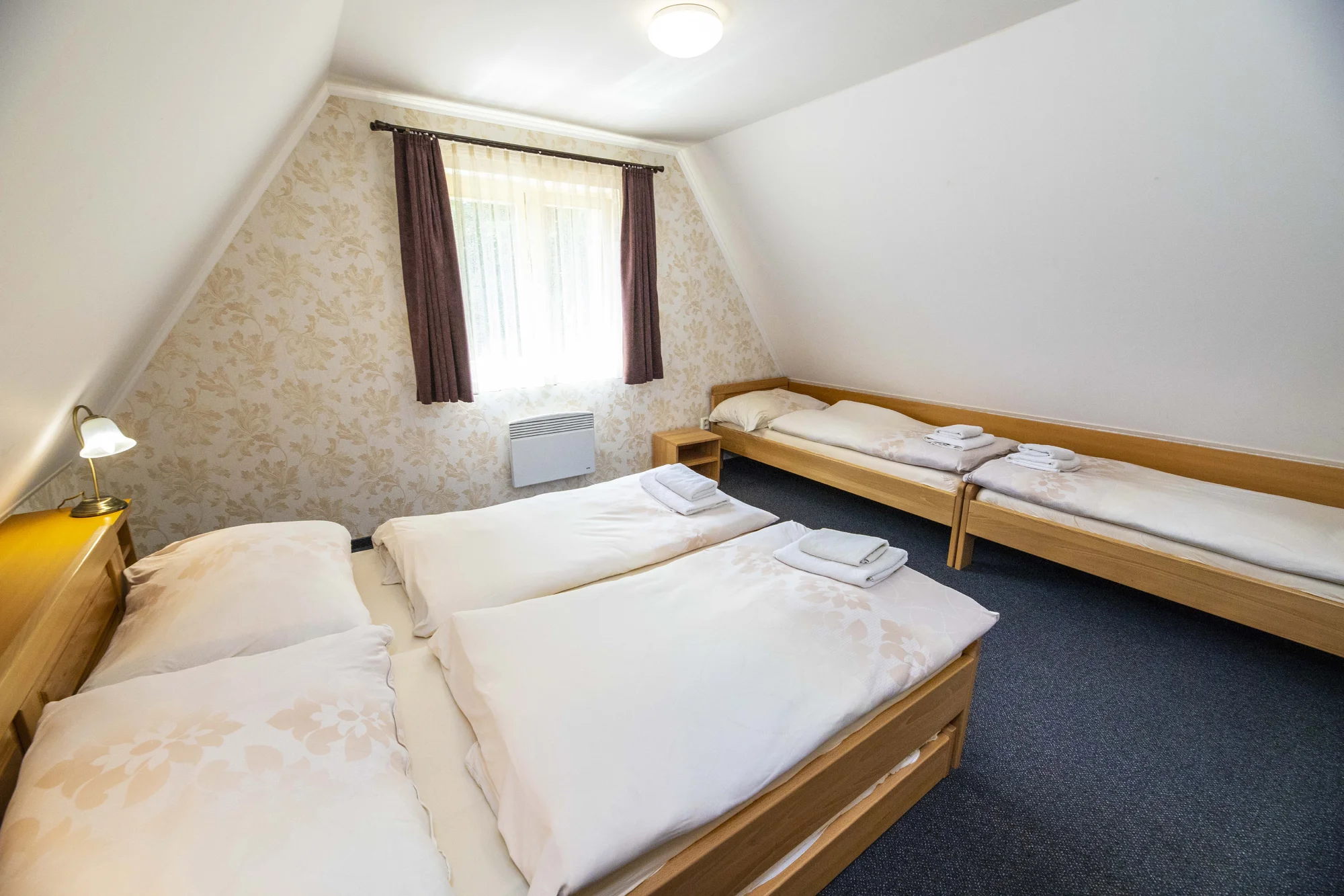 Za klidem i výlety do Českého ráje: polopenze a víno nebo all inclusive i wellness procedury