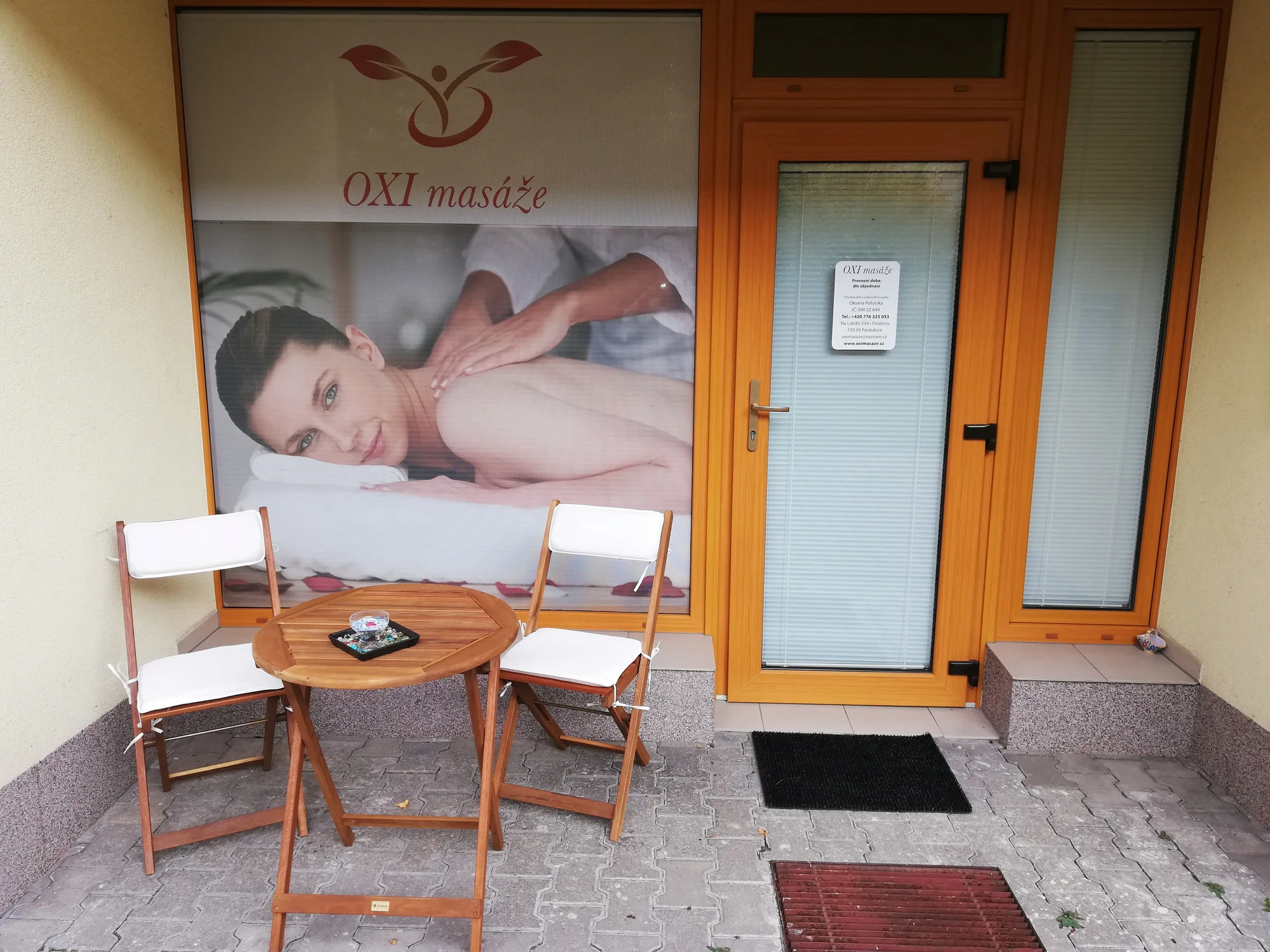 Královský 120minutový relax pro celé tělo: aroma holistická masáž a skořicový zábal