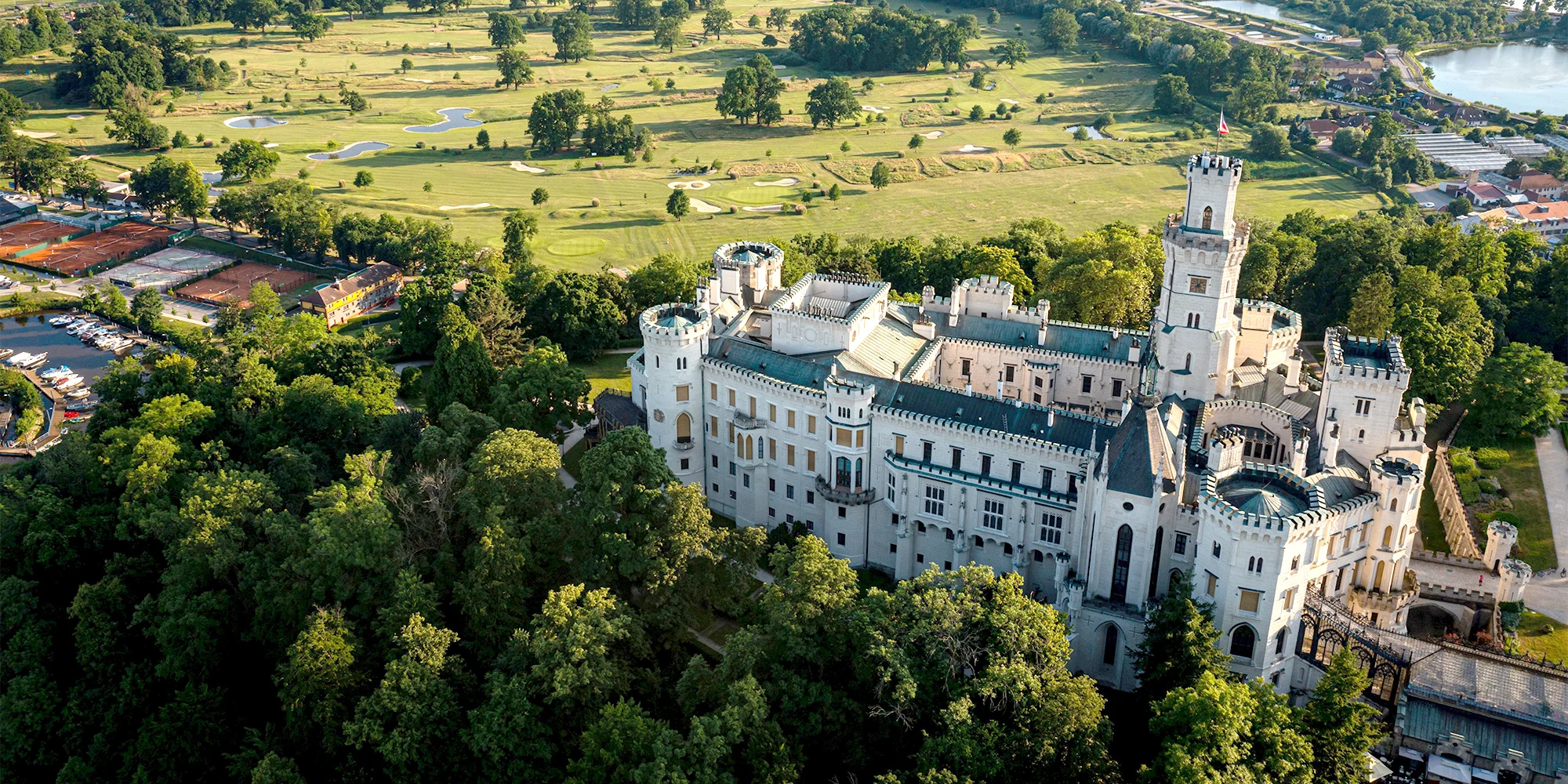 Jednodenní či dvoudenní kurz golfu v luxusním Zámeckém Golf Resortu Hluboká vč. wellness