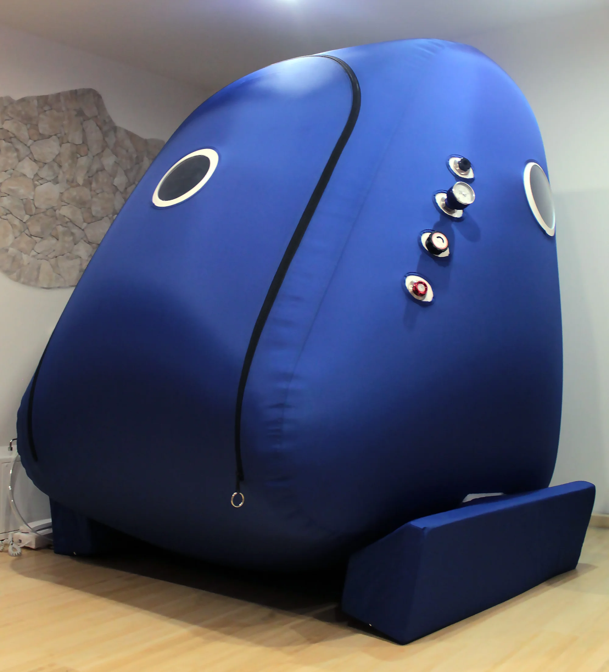 Hyperbarická kyslíková terapie v délce 100 min. pro 1 či 2 osoby i permanentky