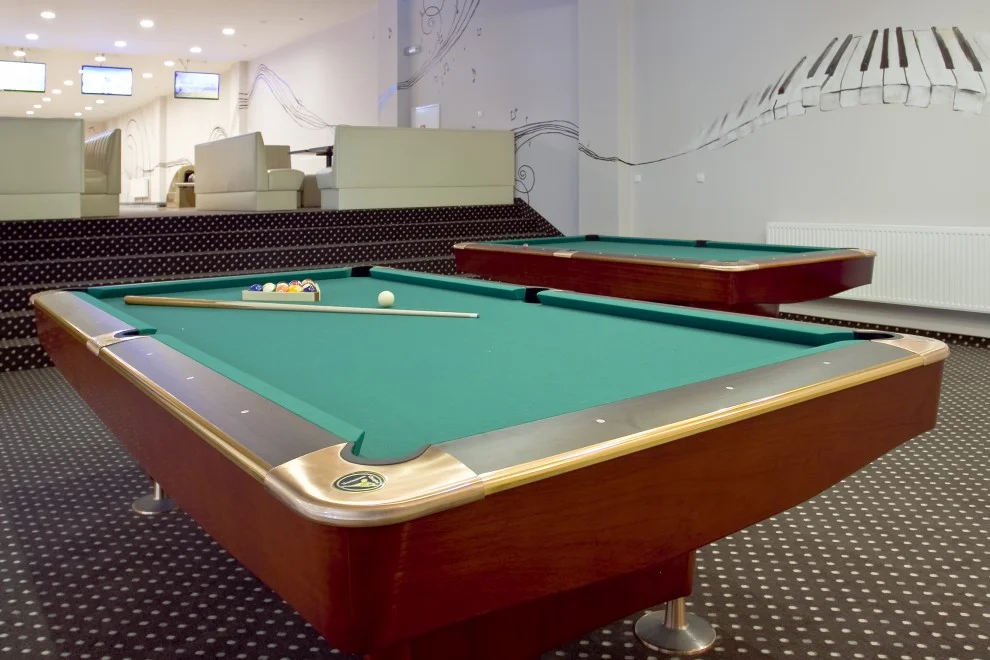 Lázeňské město Duszniki Zdrój blízko českých hranic: moderní hotel s wellness a polopenzí