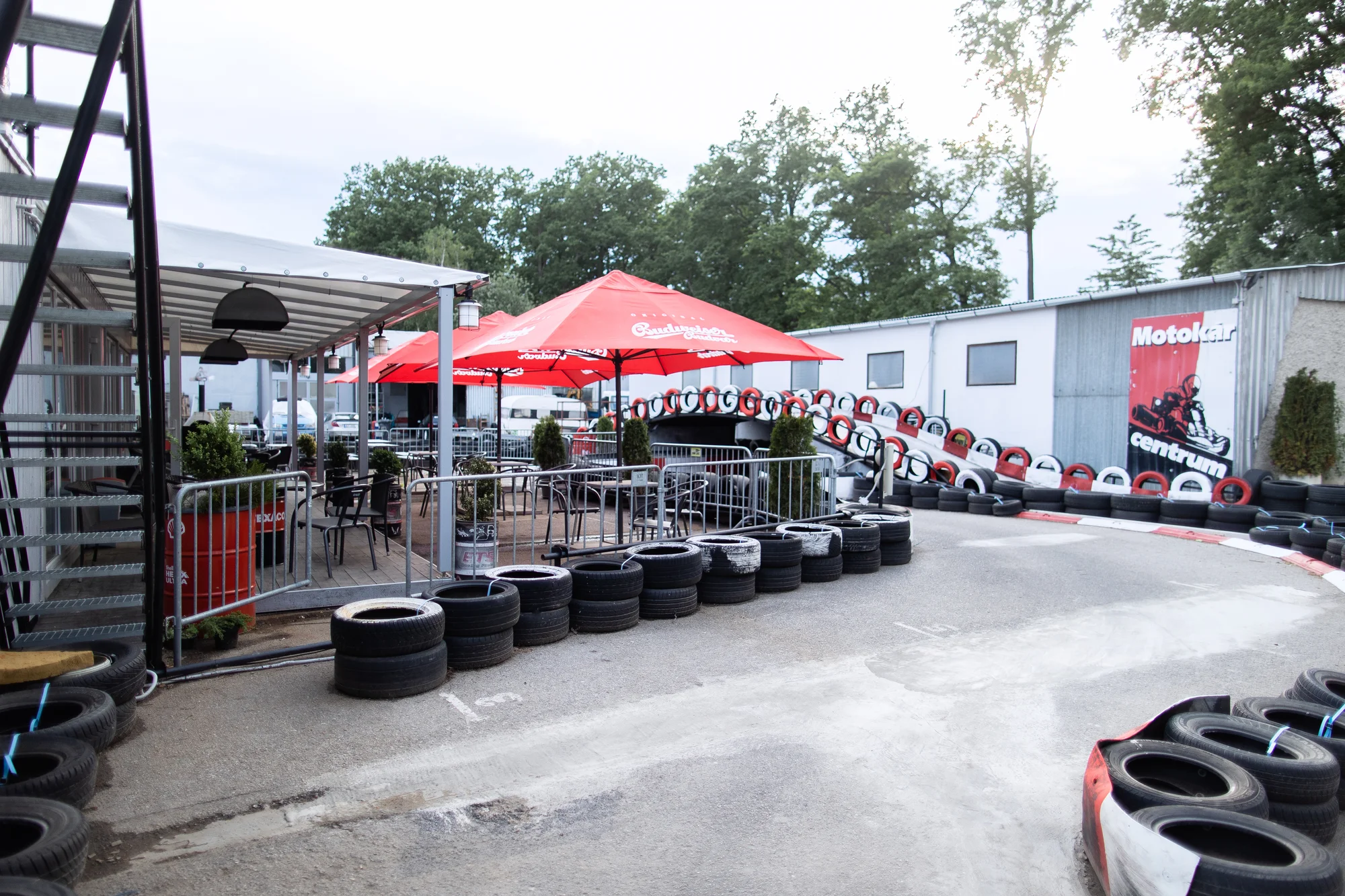 Svižná jízda motokárou pro děti i dospělé: adrenalin a zábava na ověřené trati