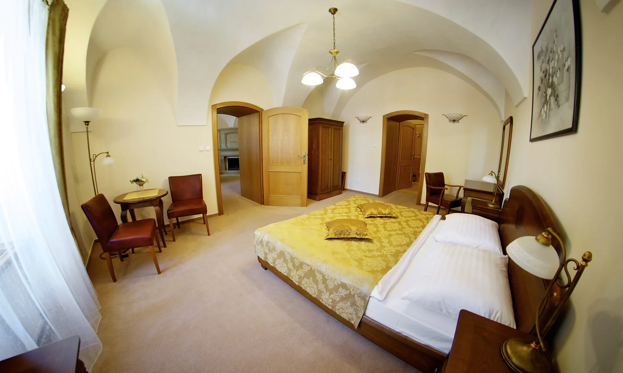 Královský odpočinek pod Tatrami v Kaštielu Lučivná: nádherná příroda, snídaně, možnost wellness