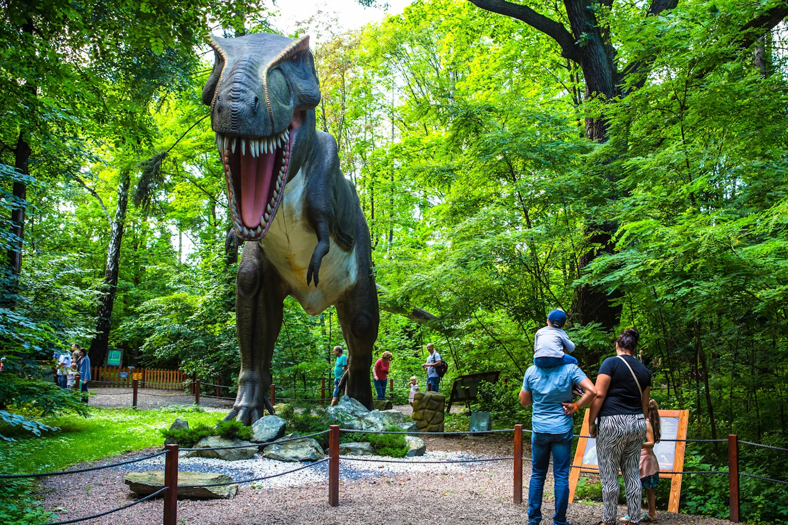 Navštivte park plný dinosaurů a zábavy: 2denní vstup do polského Zatorlandu