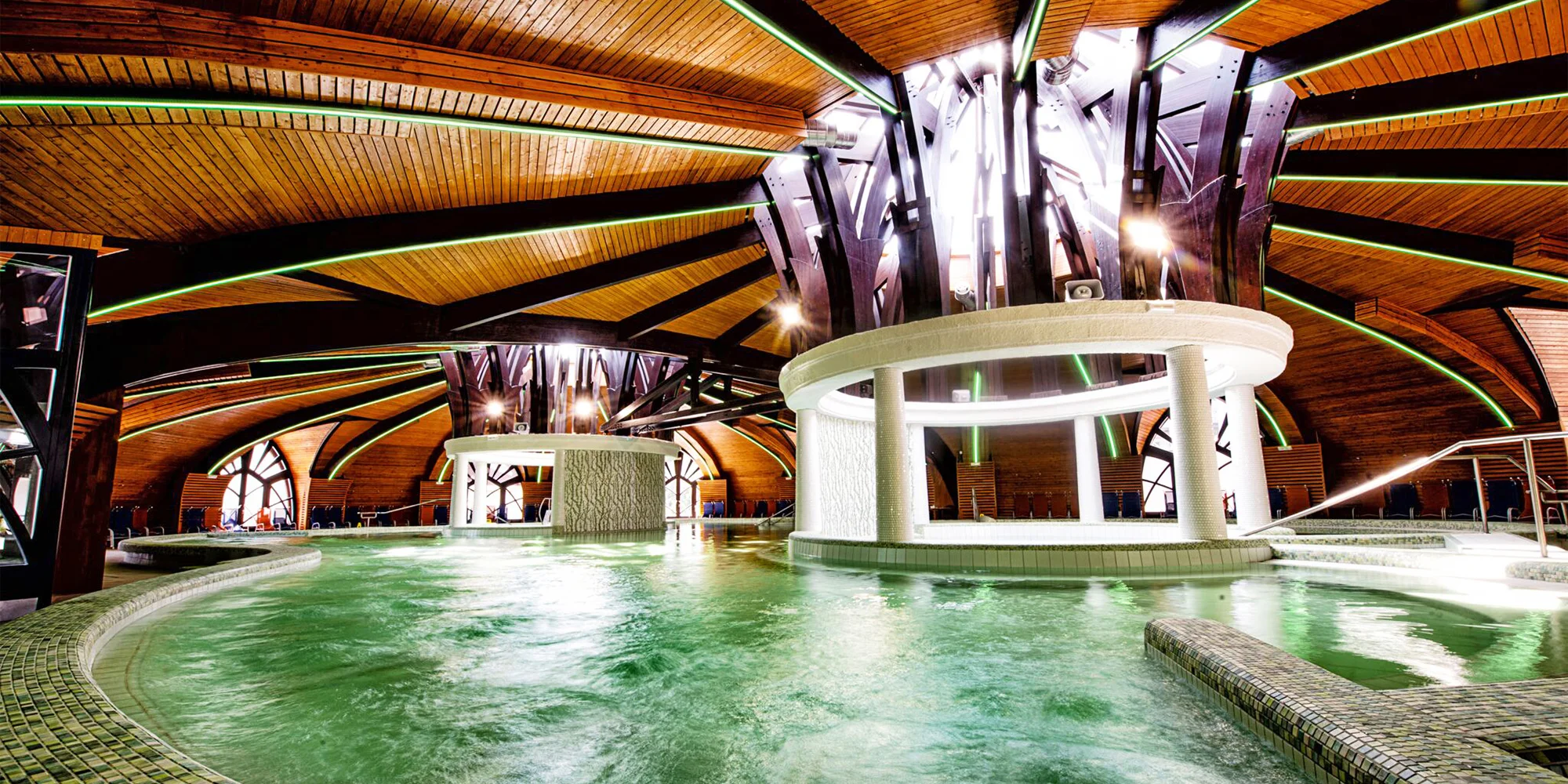 Wellness pobyt v lázeňském městě Zalakaros: vstup do aquaparku, neomezeně sauna, bazén