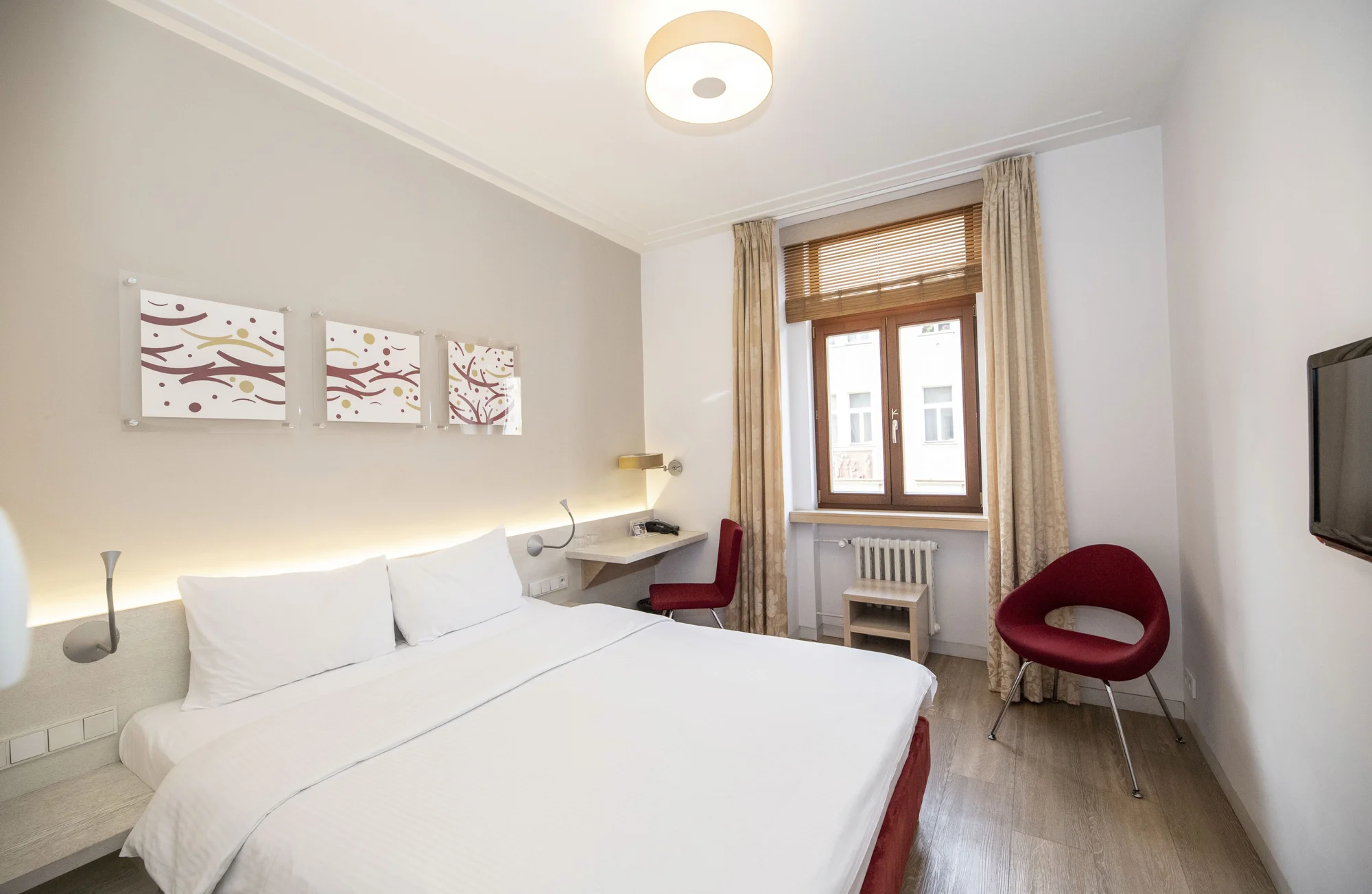Ubytování se snídaněmi v elegantním hotelu pár kroků od O2 areny