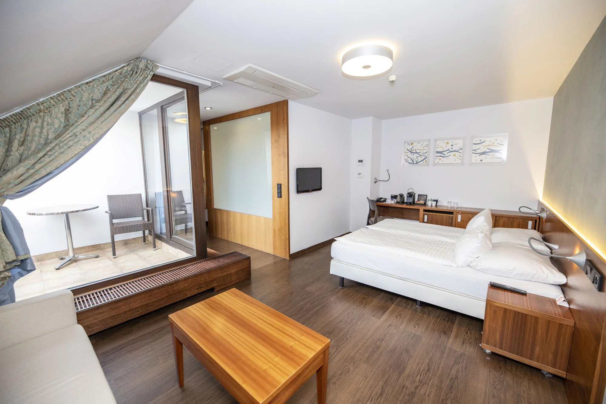 Ubytování se snídaněmi v elegantním hotelu pár kroků od O2 areny