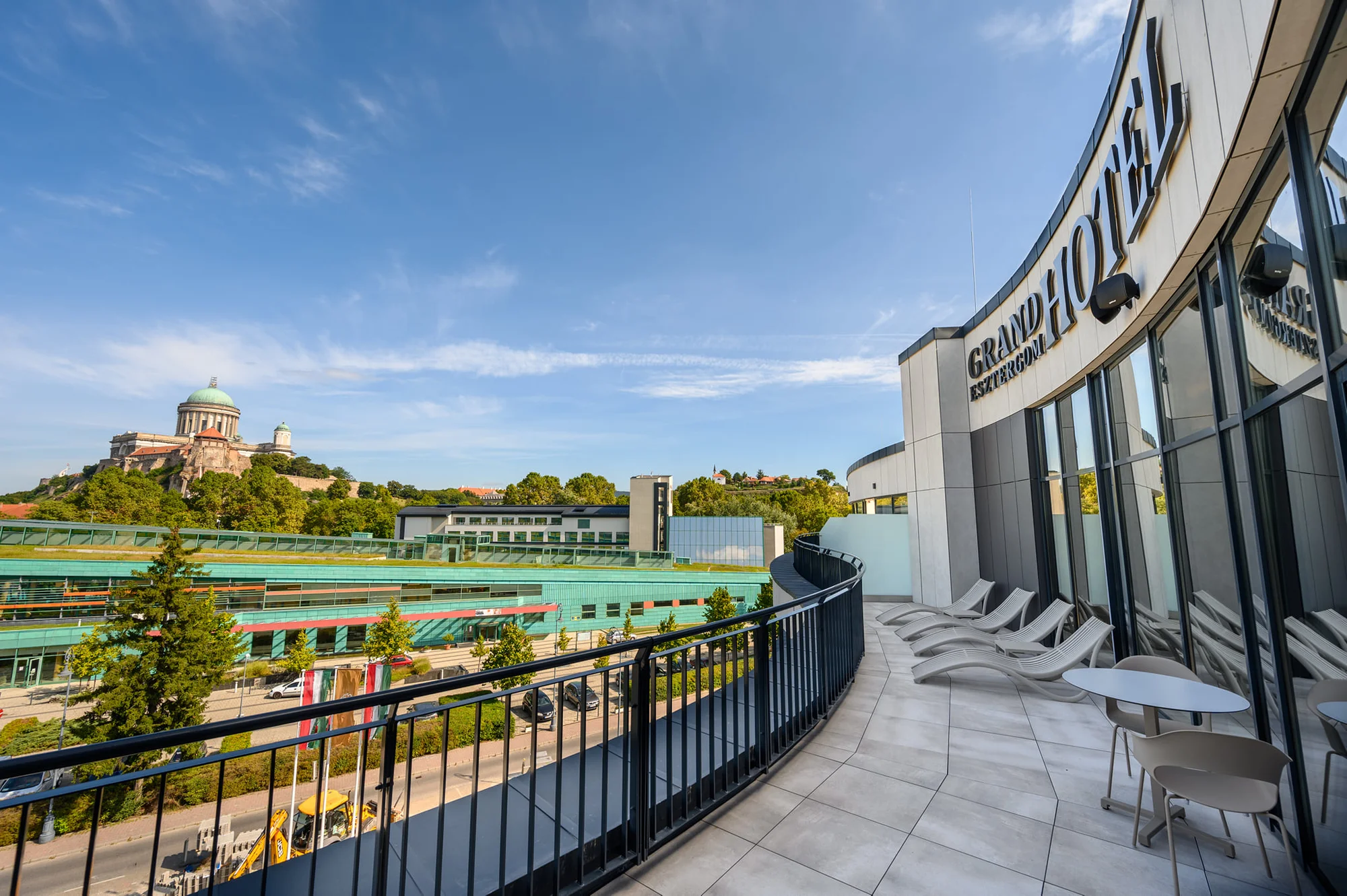 Grand hotel v maďarské Ostřihomi: polopenze, aquapark s wellness, super herna a bazilika na dohled, 2 děti zdarma