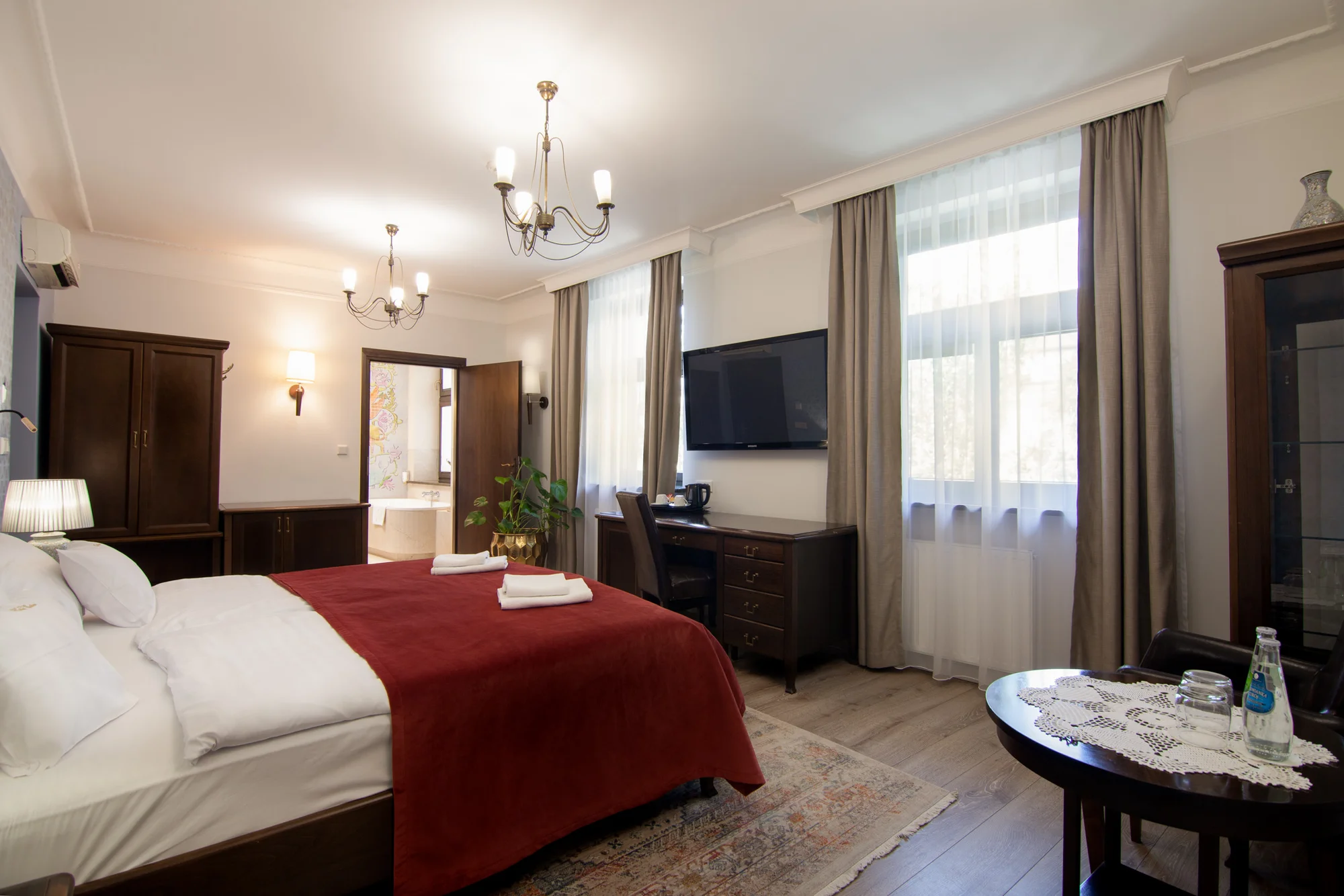 4* pobyt Krakově: designový hotel v centru města, snídaně či polopenze i hodinový vstup do sauny