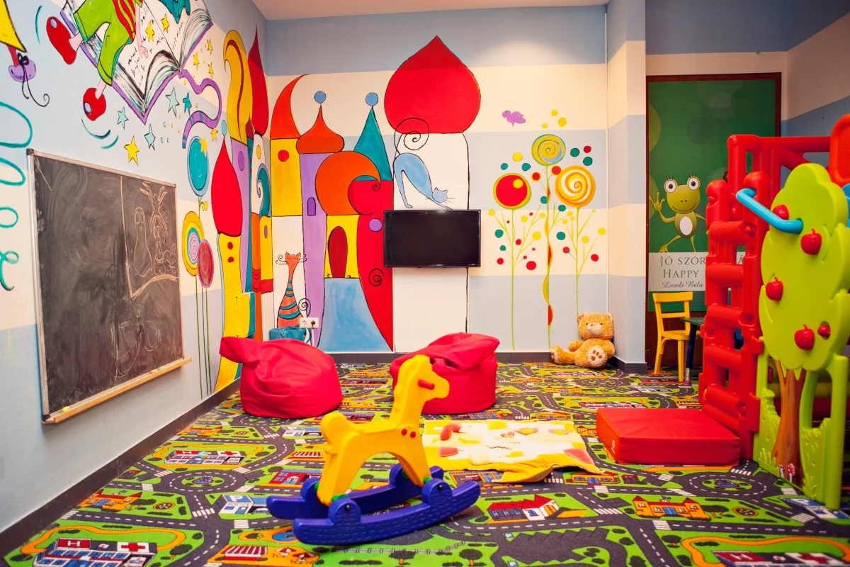 Wellness pobyt ve 4* hotelu v Zalakarosu s polopenzí, stravou a bohatým programem pro děti