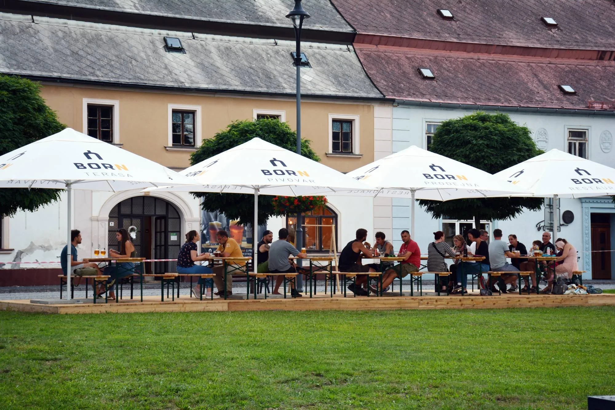 Exkurze do pivovaru Born s degustací piv přímo z ležáckých tanků a pivním dárkem