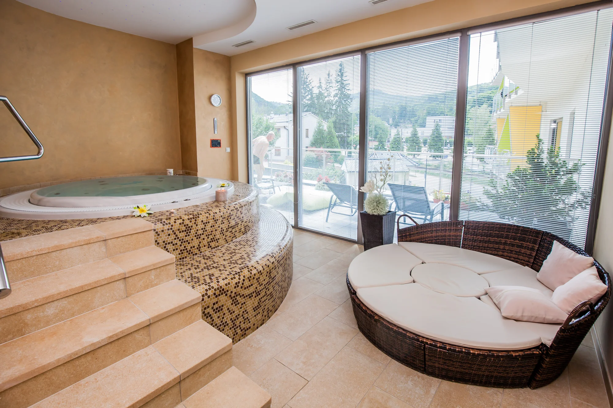 Elegantní 4* hotel v centru lázeňského města Trenčianske Teplice, procedury i strava