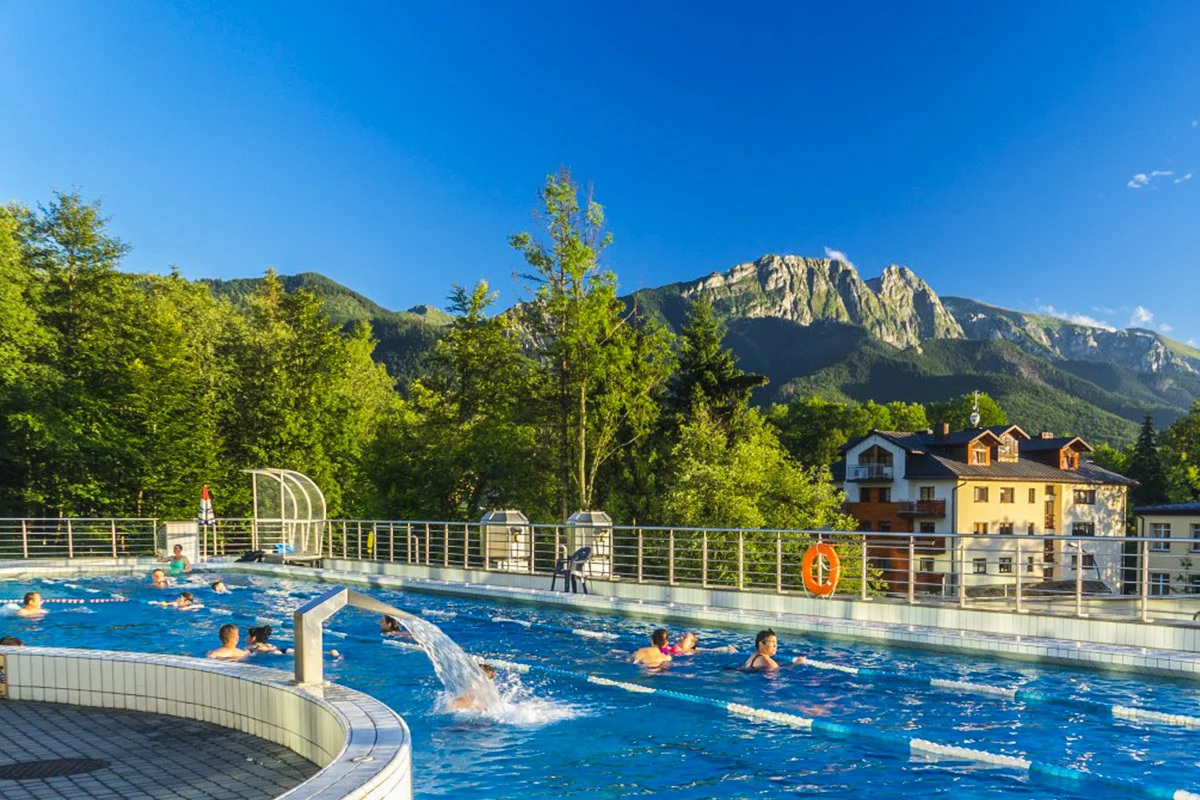 Rodinný pobyt v Zakopaném: polopenze, neomezený wellness i vstupy do aquaparku