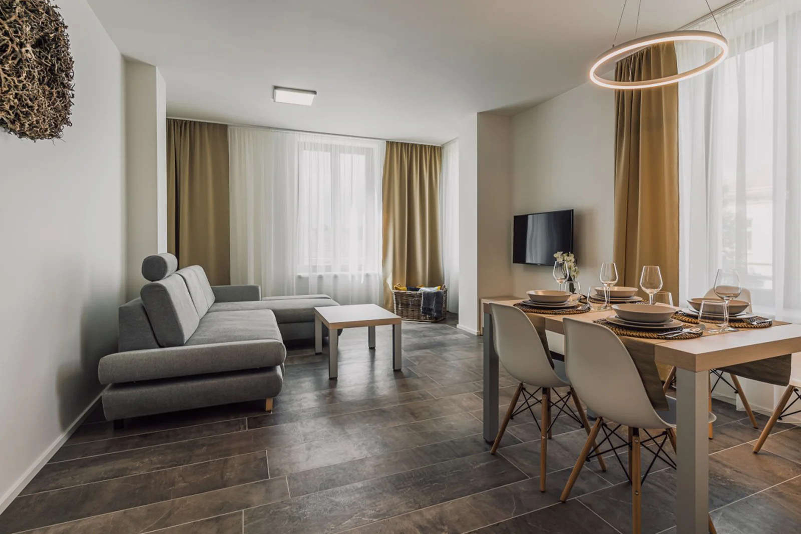 Luxusní resort s pivovarem v centru Lednice: snídaně, na výběr i vířivka či pivní lázeň