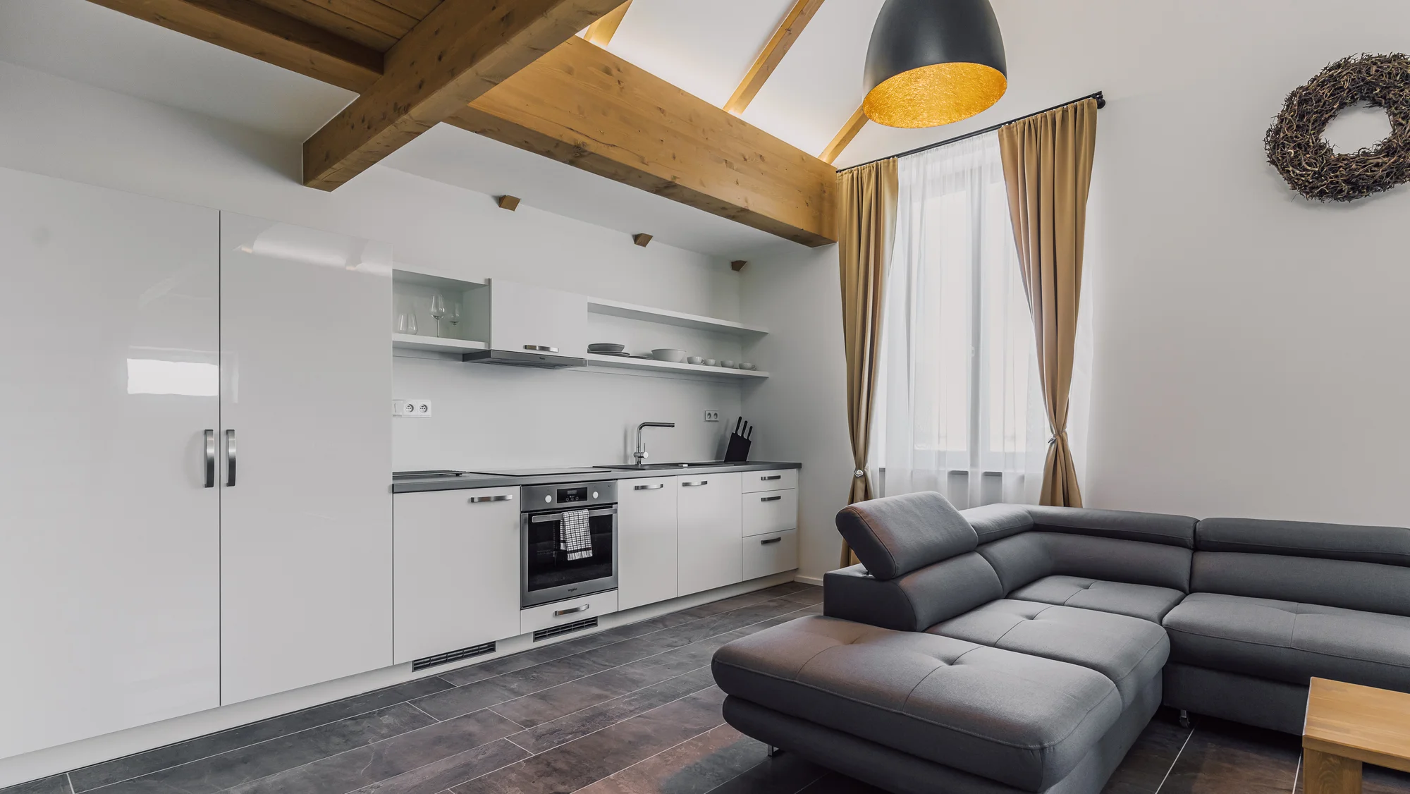 Luxusní resort s pivovarem v centru Lednice: snídaně, na výběr i vířivka či pivní lázeň