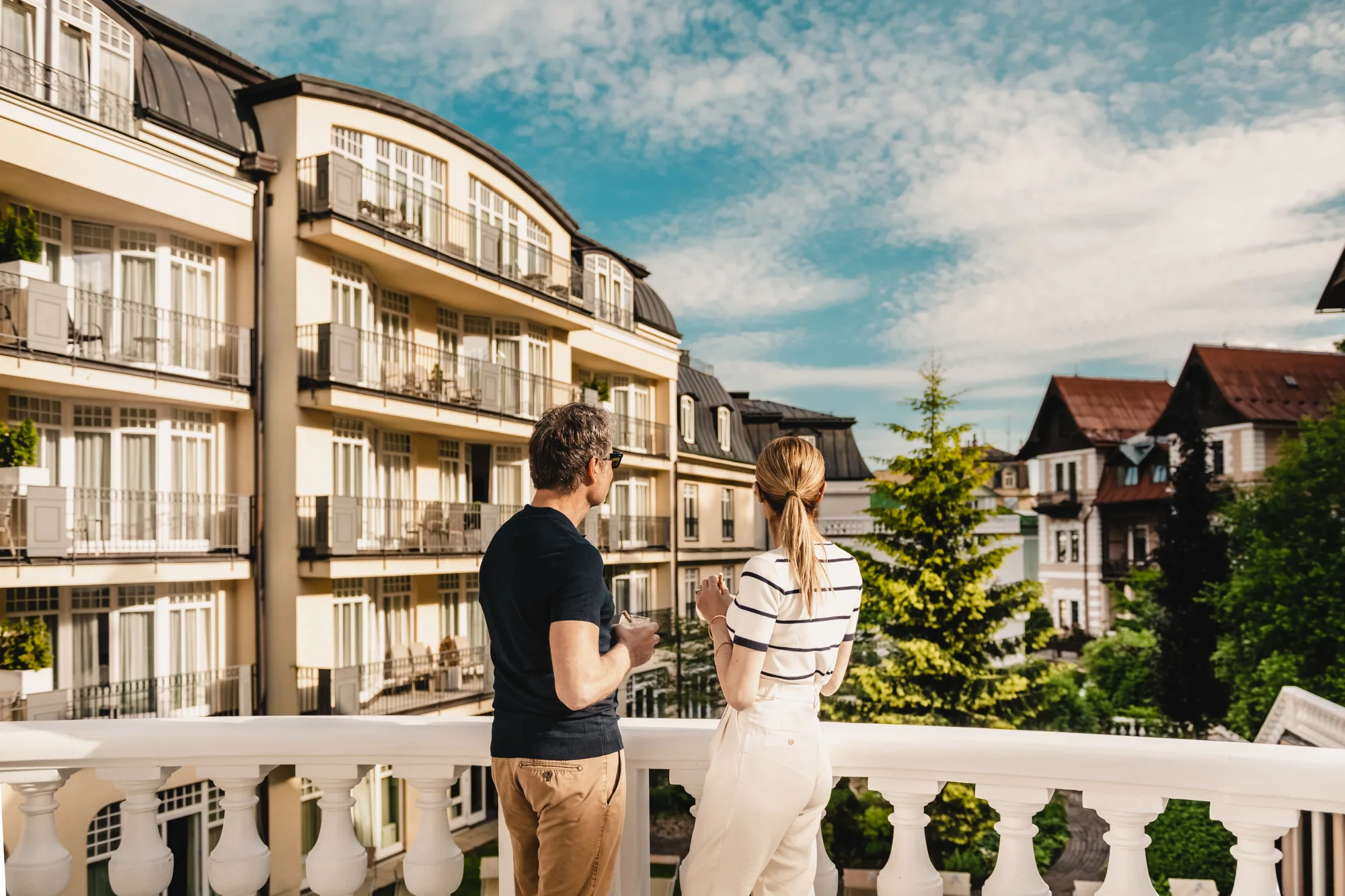 Luxusní 5* hotel v Mariánkách: snídaně či polopenze, neomezeně sauny a bazény i koupel