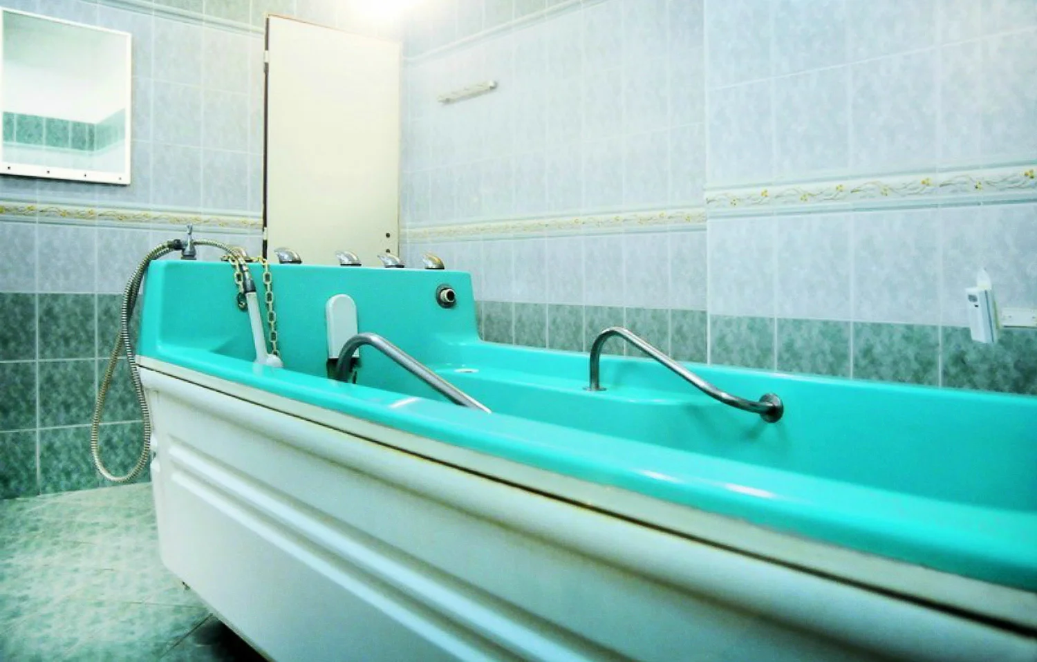 Pobyt v lázních Piešťany s polopenzí, wellness a 2 procedury pro každého