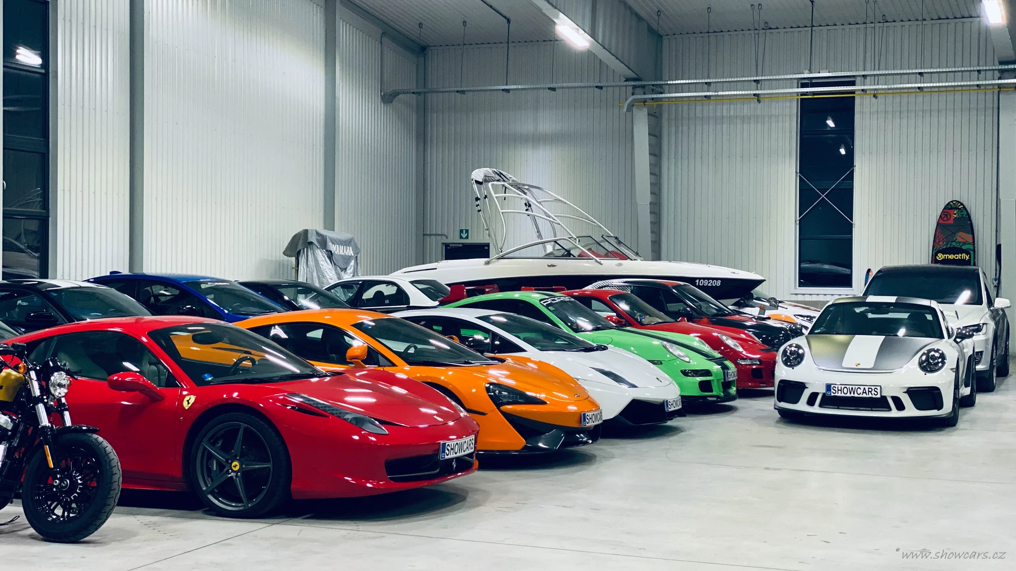 20 min. v supersportu: Ferrari, Lamborghini, McLaren, Porsche, Mustang, Subaru aj.