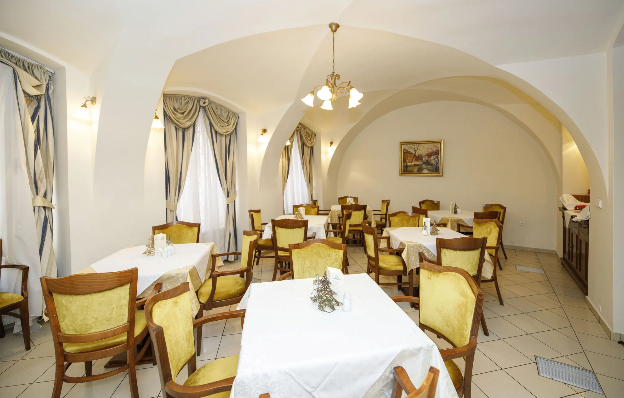 Ubytování v samém srdci Prahy se snídaní: hotel přímo u Čertovky a Karlova mostu