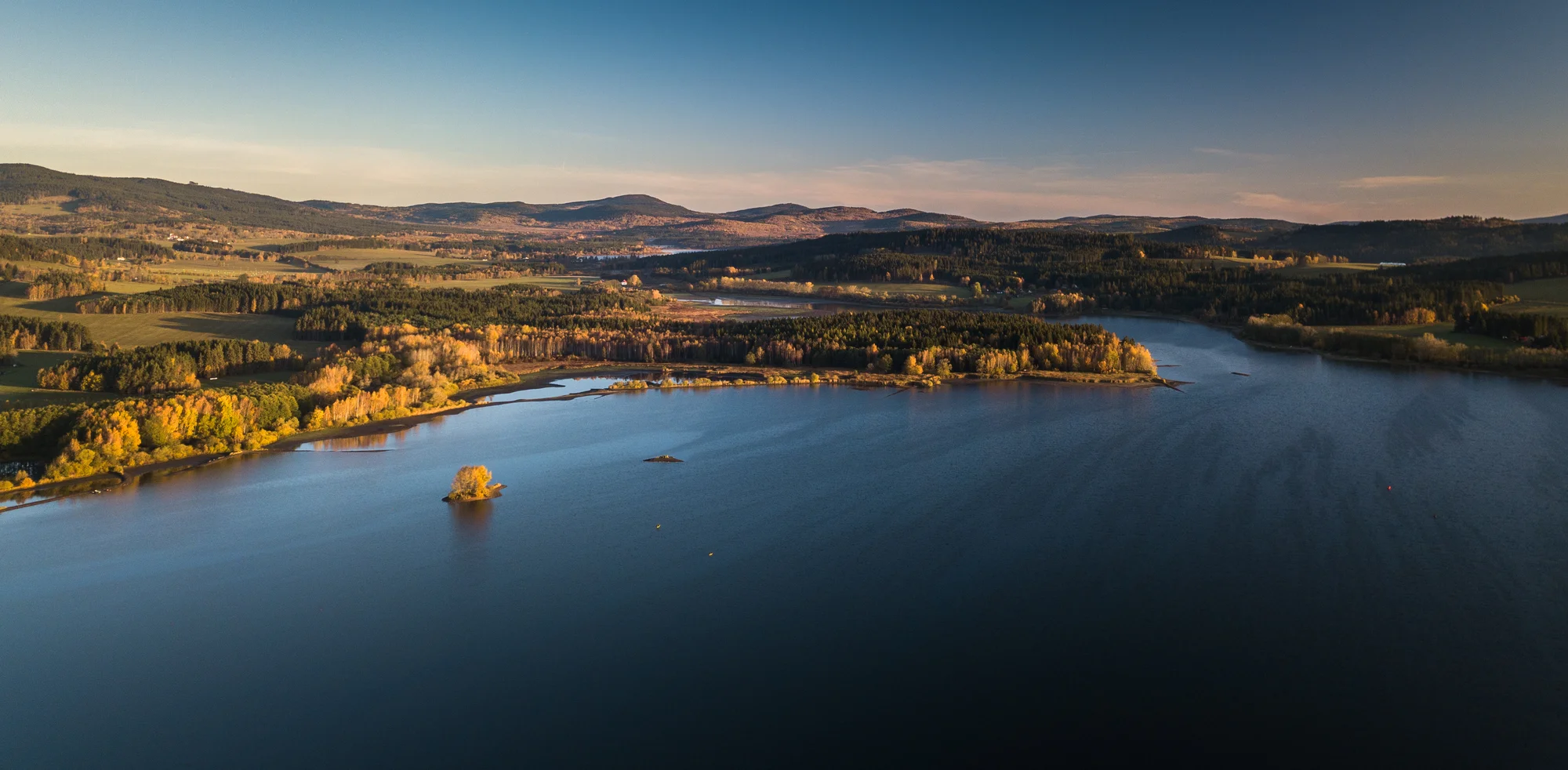 Aktivní odpočinek na Lipně s polopenzí a wellness