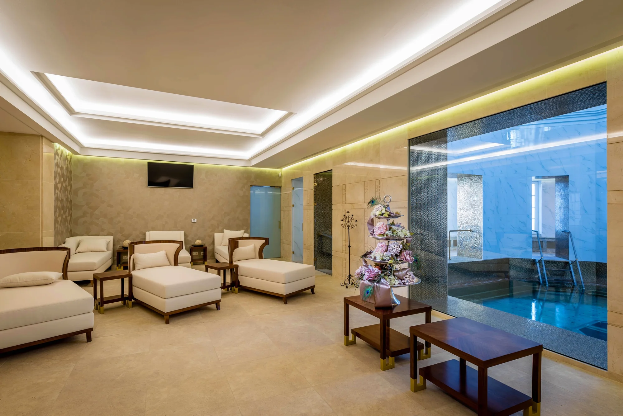 Relax v 5* přepychovém Royal Palace vč. zlaté koupele i polopenze