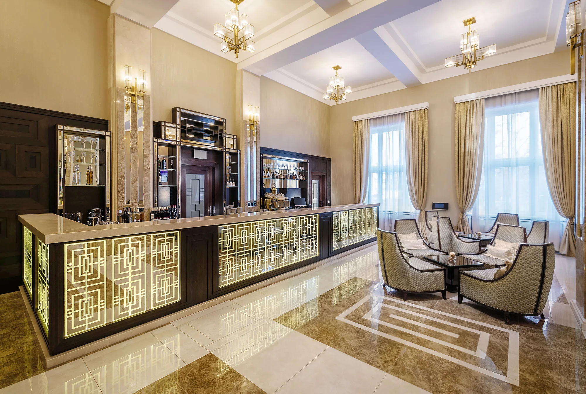 Relax v 5* přepychovém Royal Palace vč. zlaté koupele i polopenze