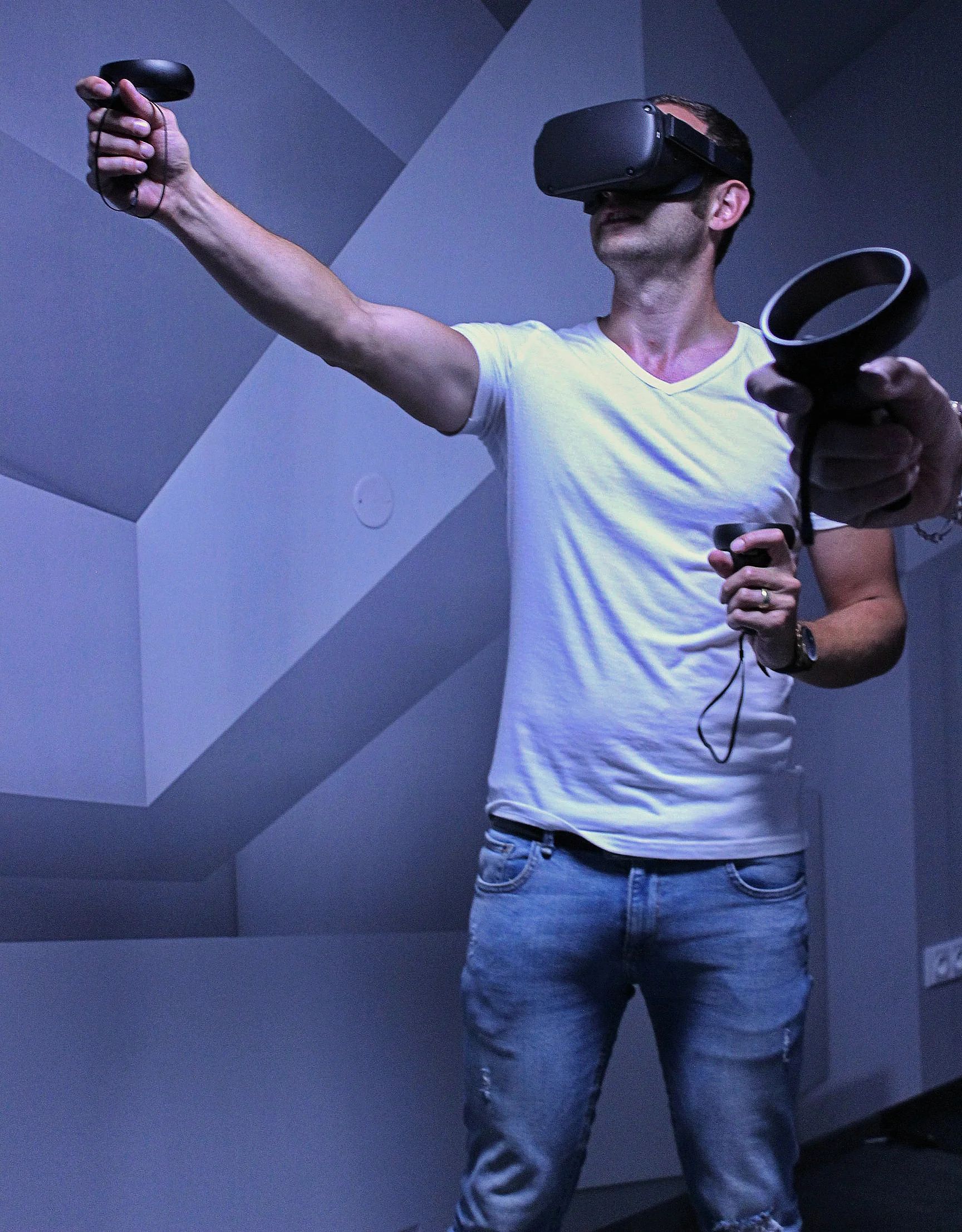 Závodní dráha i vesmír: 60 minut až 5 hodin ve studiu virtuální reality