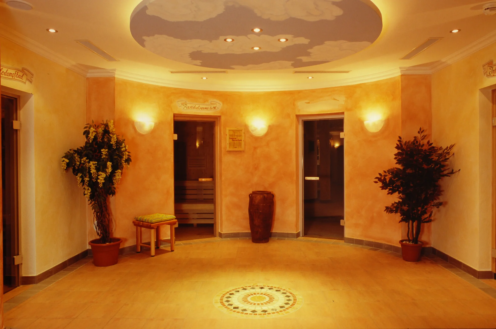 Zimní dovolená v Rakousku: 4* hotel s polopenzí a wellness, 100 m od sjezdovek, 1 dítě do 3,9 let zdarma