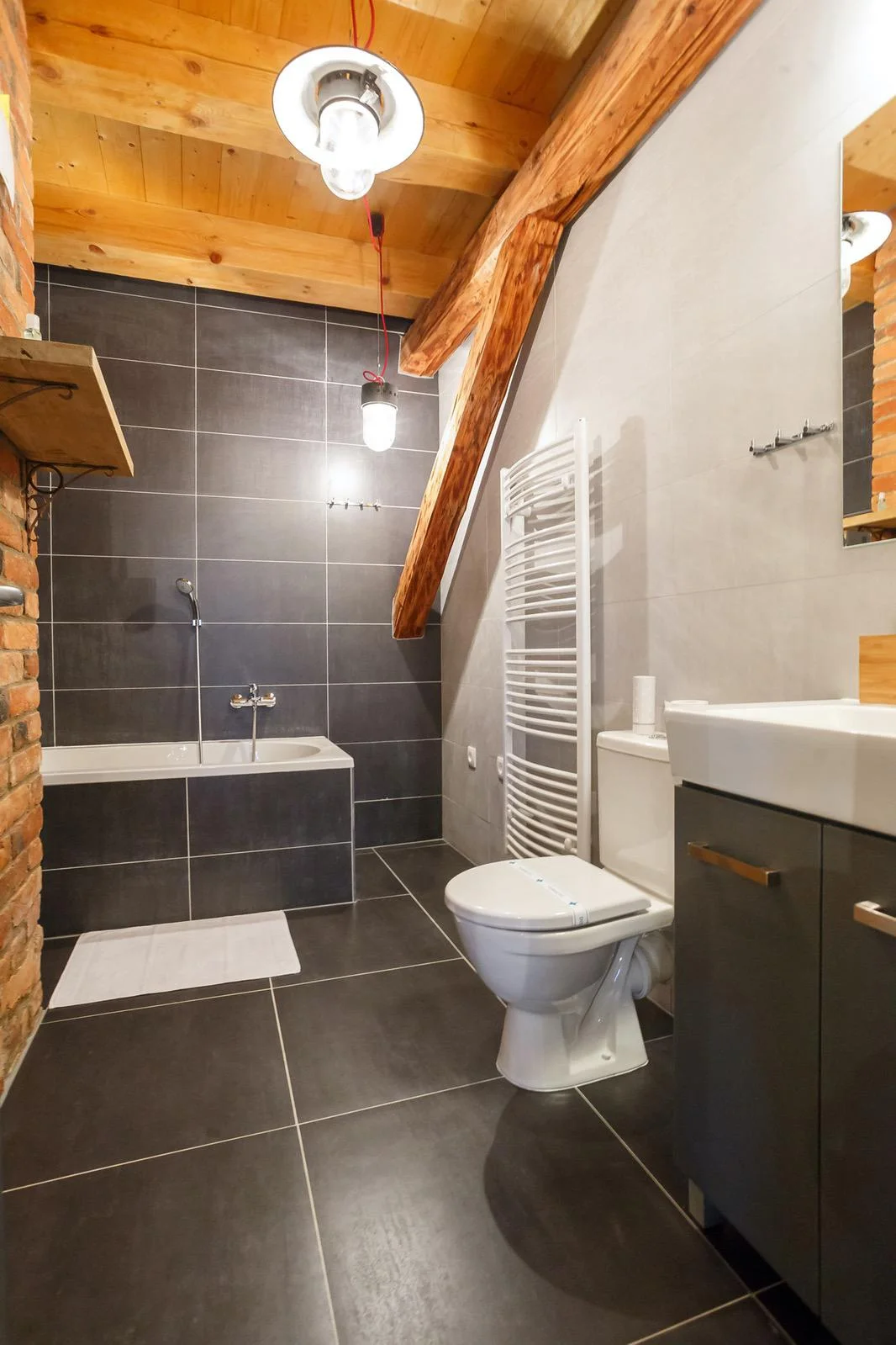 Pobyt v Lanškrouně pod Orlickými horami: 7 designových apartmá a snídaně