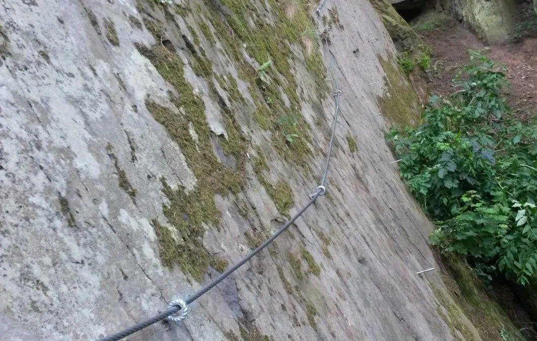 Via Ferrata: lezení po Slánské hoře u Slaného až pro 3 osoby