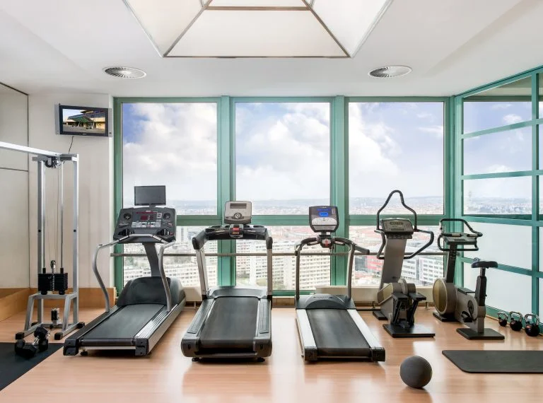 2,5 hodiny ve wellness hotelu Panorama: bazén, sauna, vířivka a božský výhled