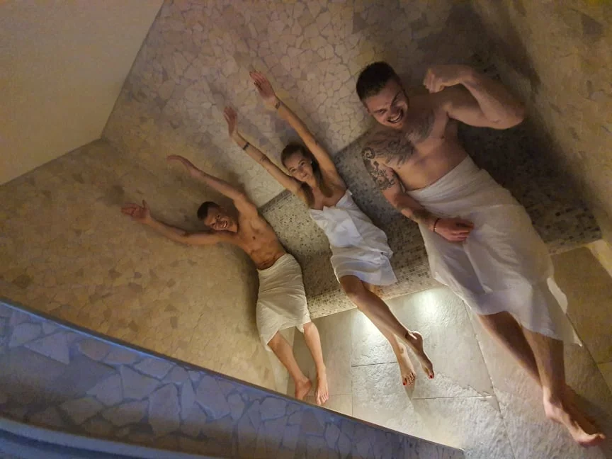 Čas na rozmazlování: 120 minut v privátním wellness pro 2 osoby včetně občerstvení