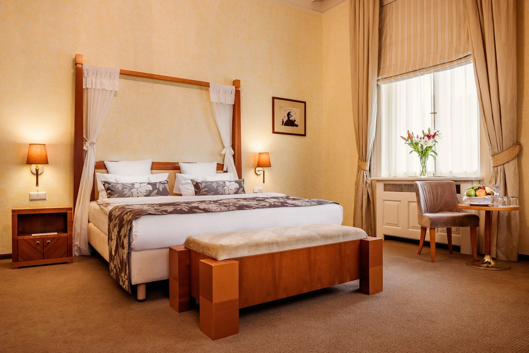 Luxusní zázemí v samém srdci Prahy: 5* hotel, secesní pokoje s připravenou lahvinkou, bohatá snídaně
