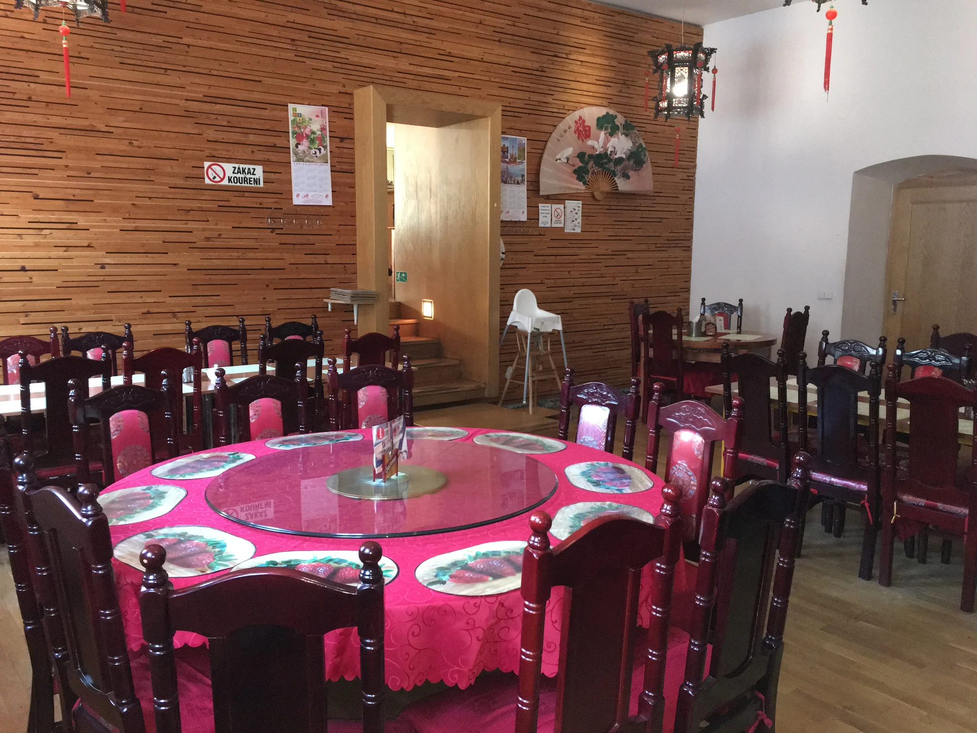 Sushi sety: 24 nebo 36 rolek s lososem, avokádem i chobotnicí