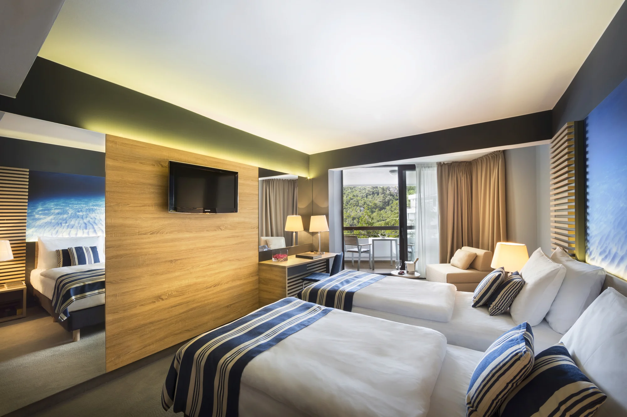 Moderní hotel na pobřeží Istrie: polopenze, sauny i venkovní bazén, 2 děti zdarma