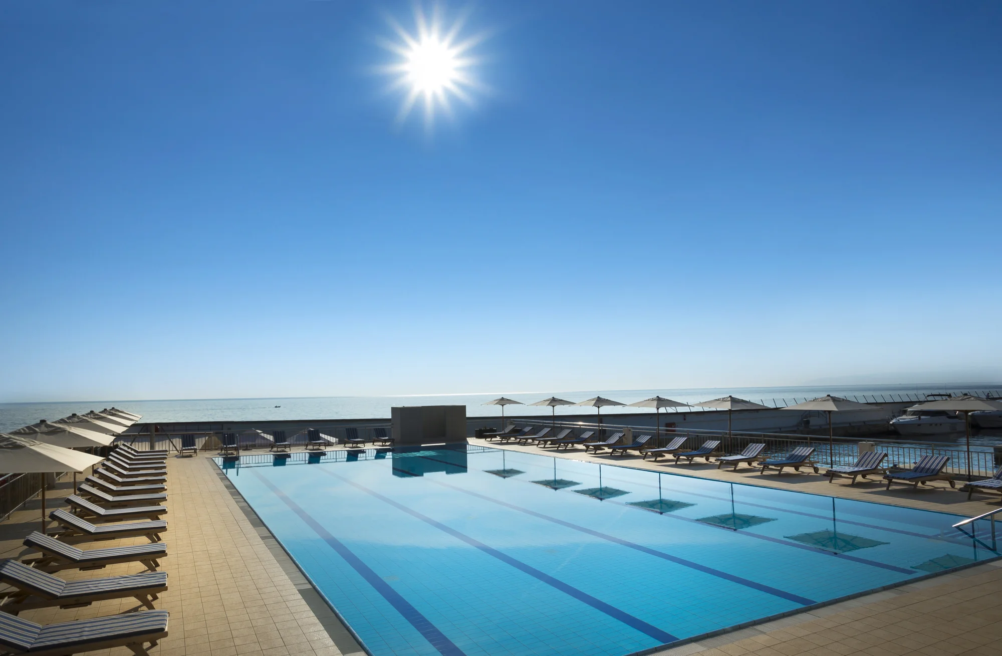 Moderní hotel na pobřeží Istrie: polopenze, sauny i venkovní bazén, 2 děti zdarma