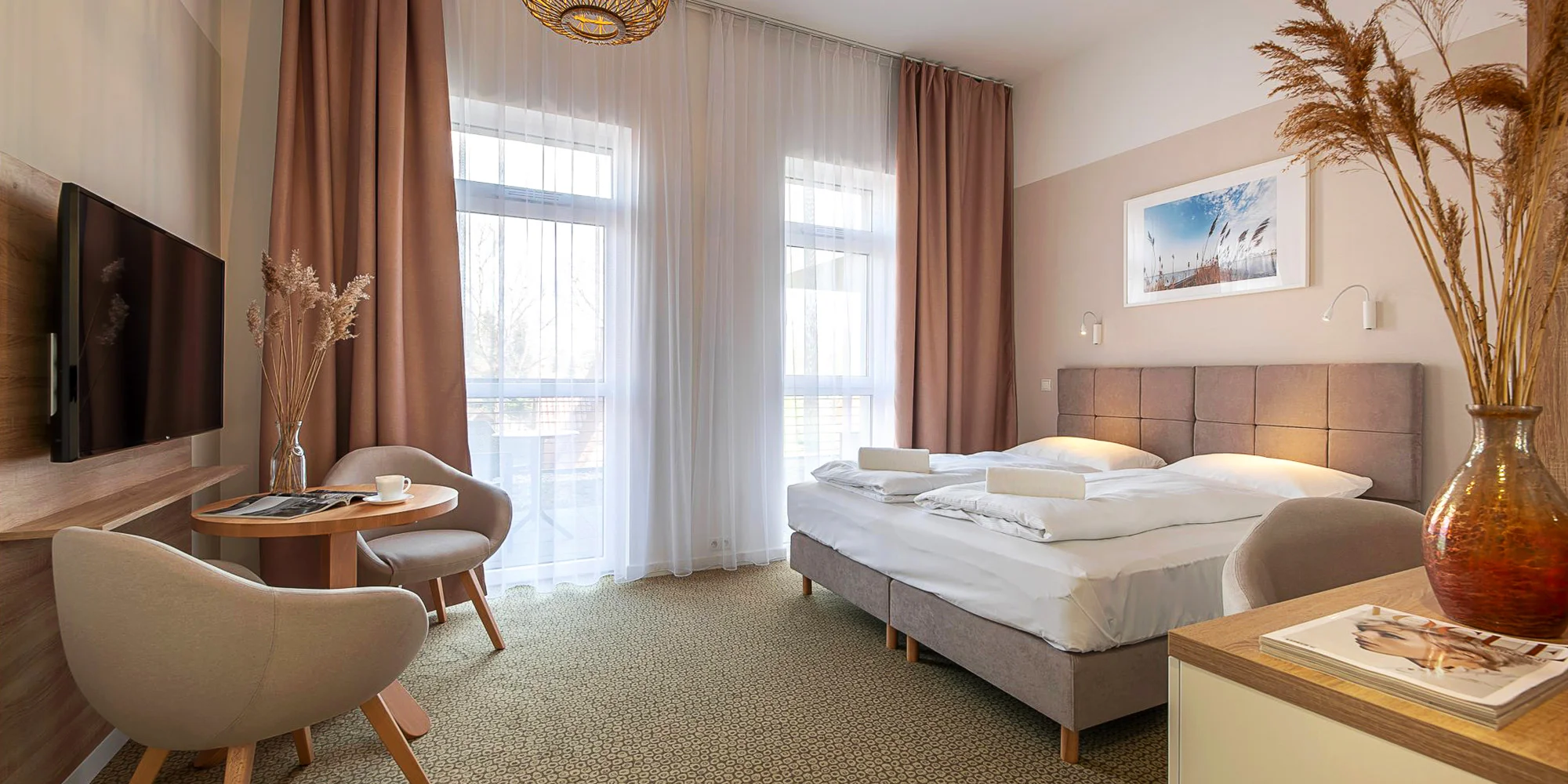 Luxusní pobyt u Baltu a jezera Jamno: hotel s wellness a střešní terasou, snídaně nebo polopenze