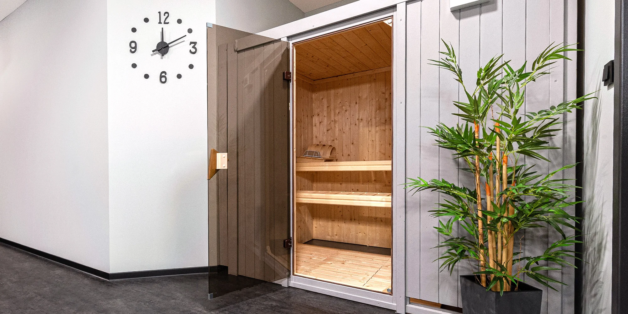 Privátní wellness s vířivkou a saunou pro dva: 120 minut relaxace i lahev sektu