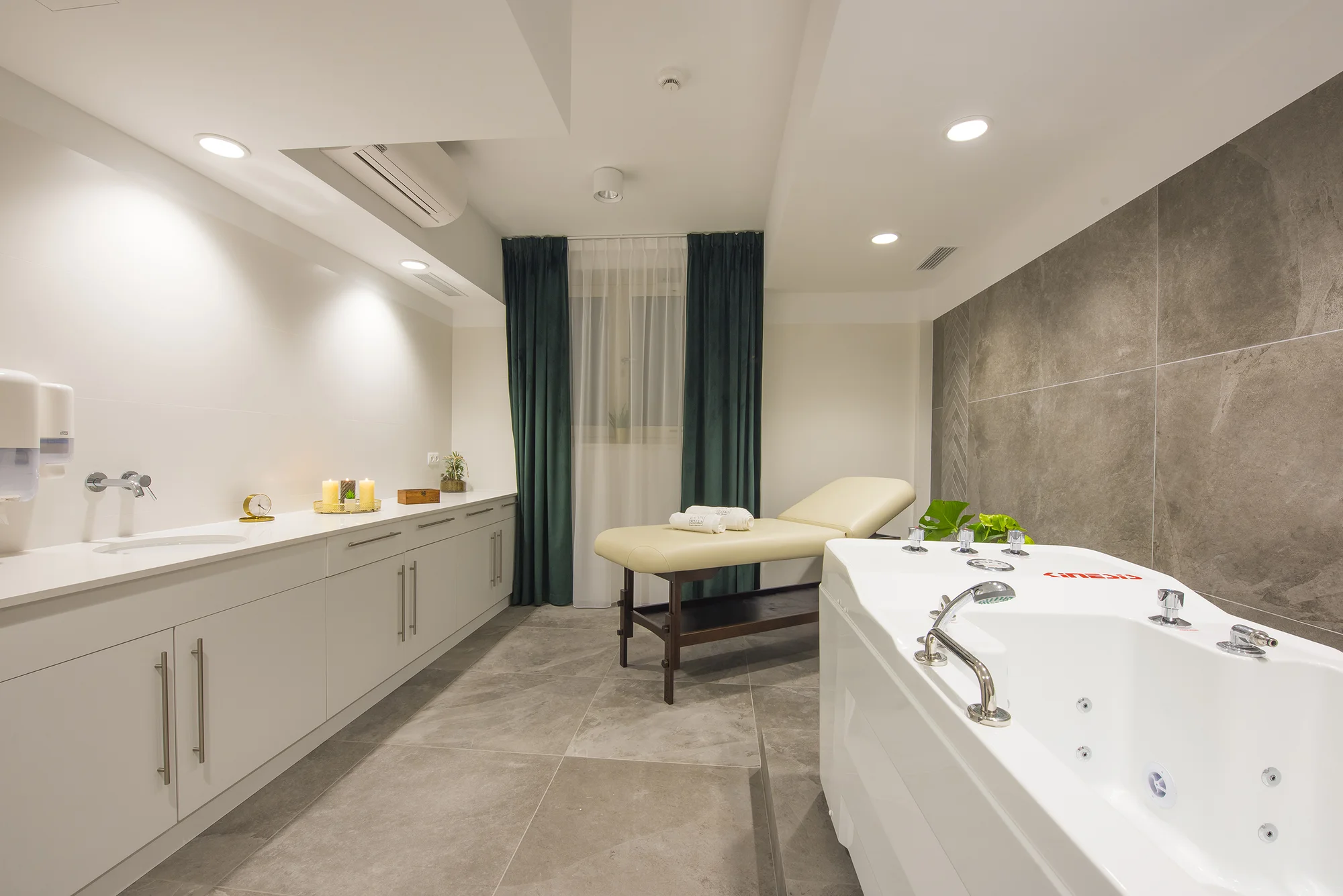 Lázně Krynica-Zdrój: 4* hotel s neomezeným wellness a snídaně či polopenze