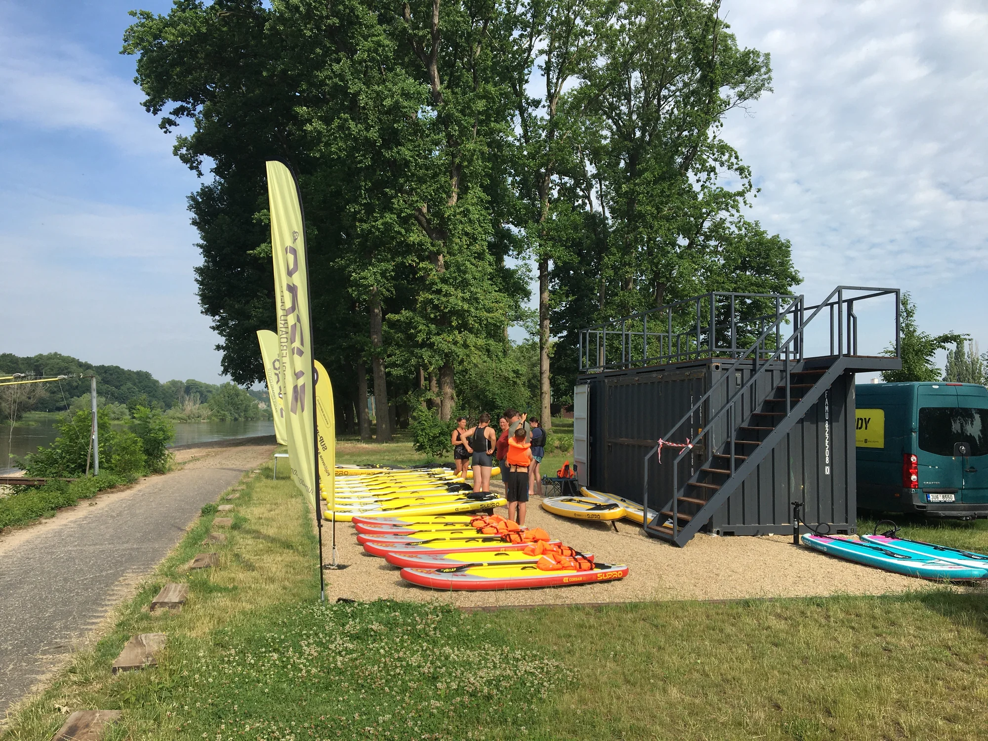 Zapůjčení paddleboardu na Ohři: 60 či 120 minut i na půl dne